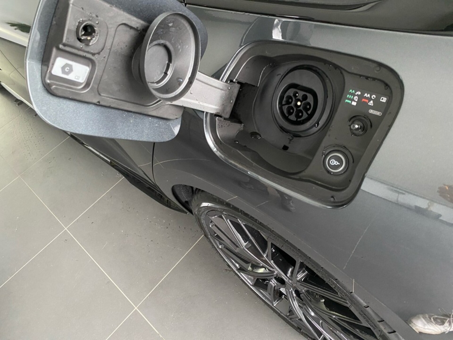 Audi A6 Limousine e-hybrid edition one
