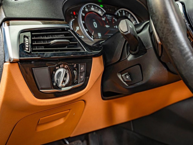 2019 BMW 5 Series 540i - Photo 22