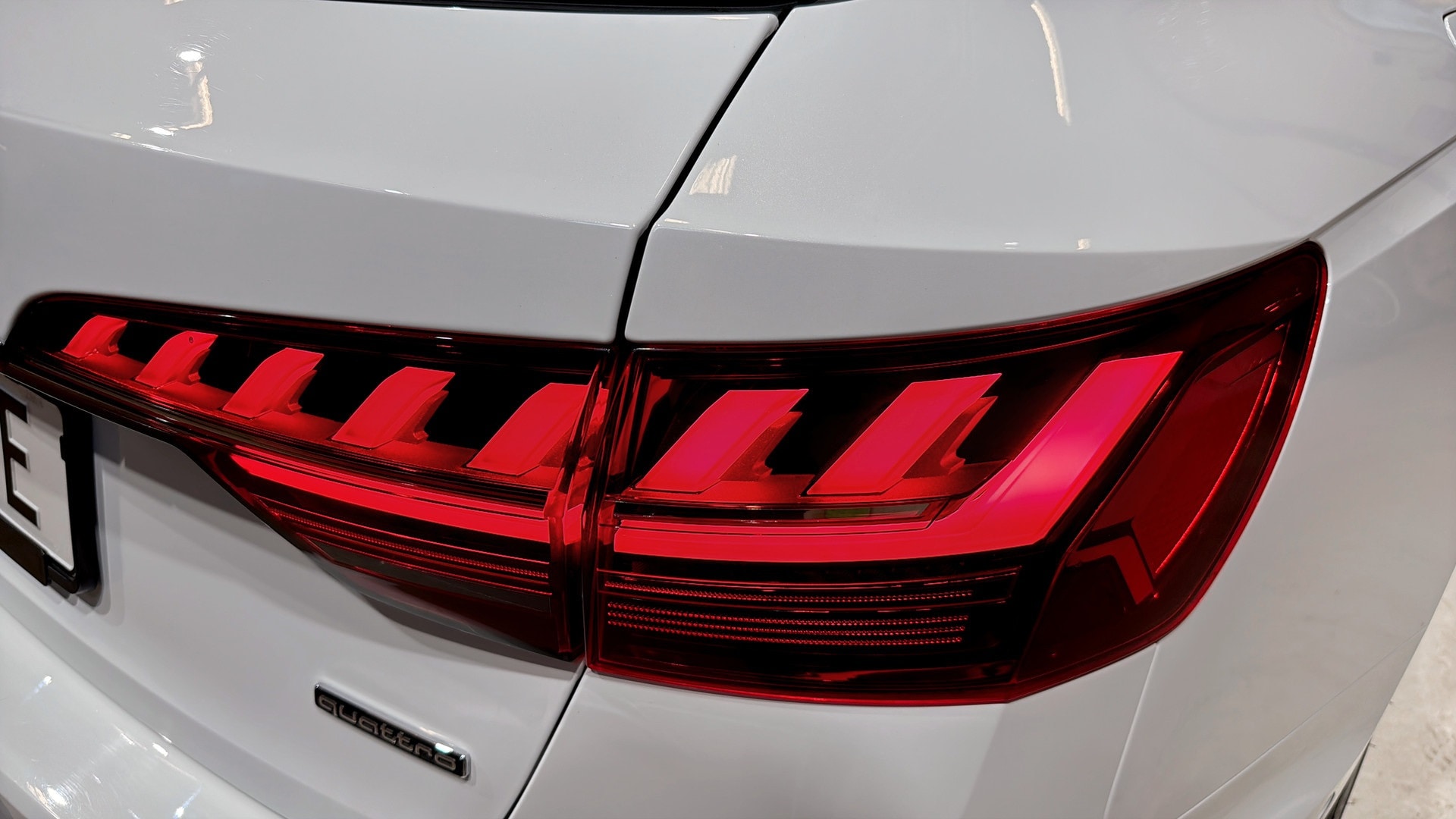 Image about Audi A4 Avant A4 Avant 40 TFSI quattro S line 204 hk S tronic