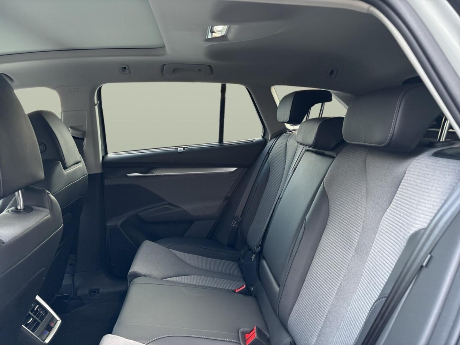 Škoda Enyaq – Bild 12