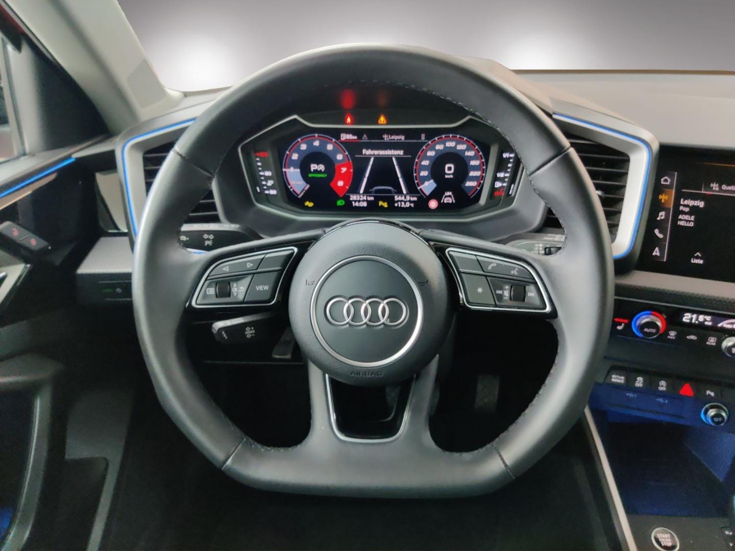 Bild über Audi A1 Sportback S line 30 TFSI S tronic - für weitere Informationen kontaktieren Sie den Audi Partner