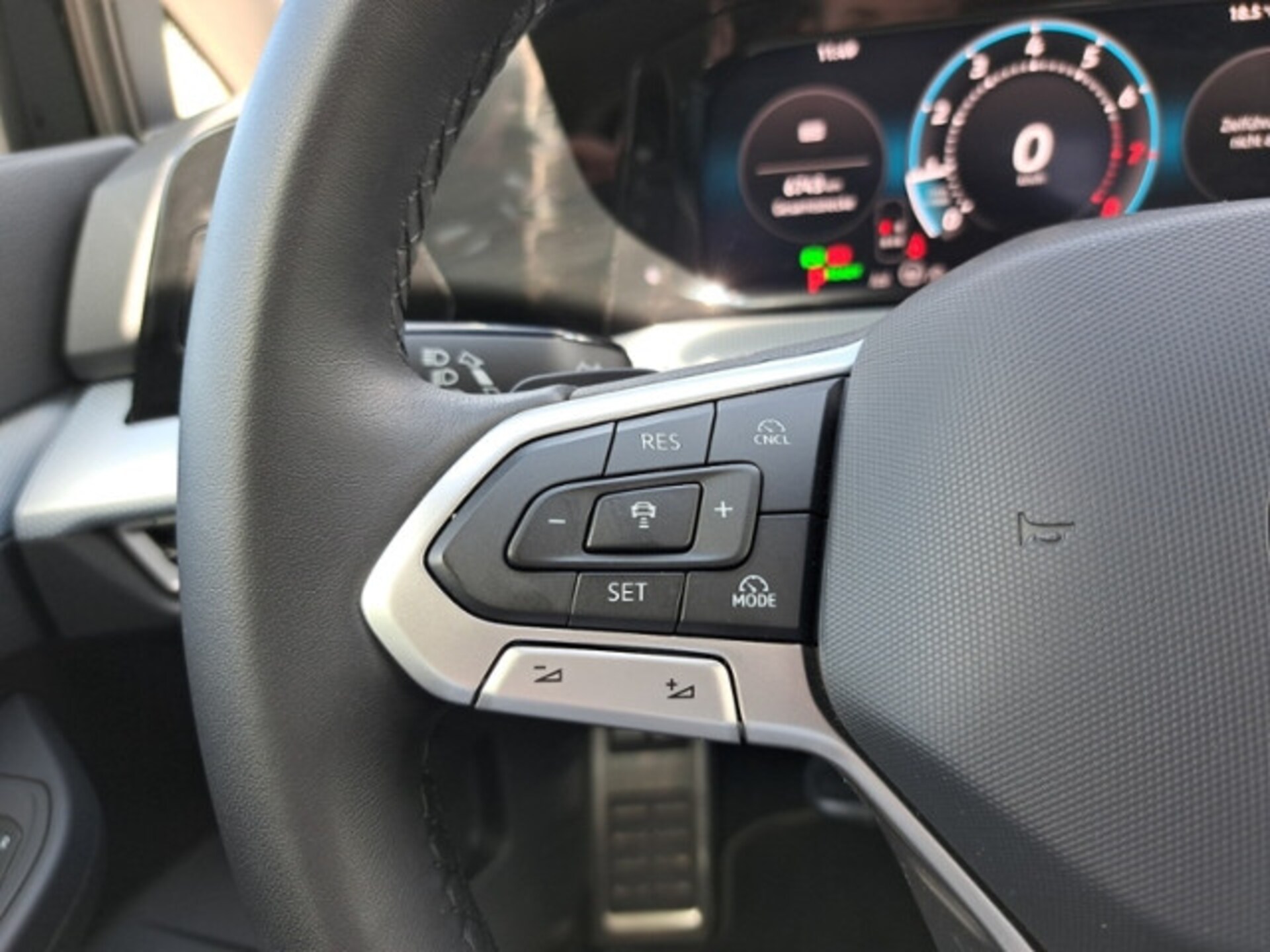Volkswagen Golf Life