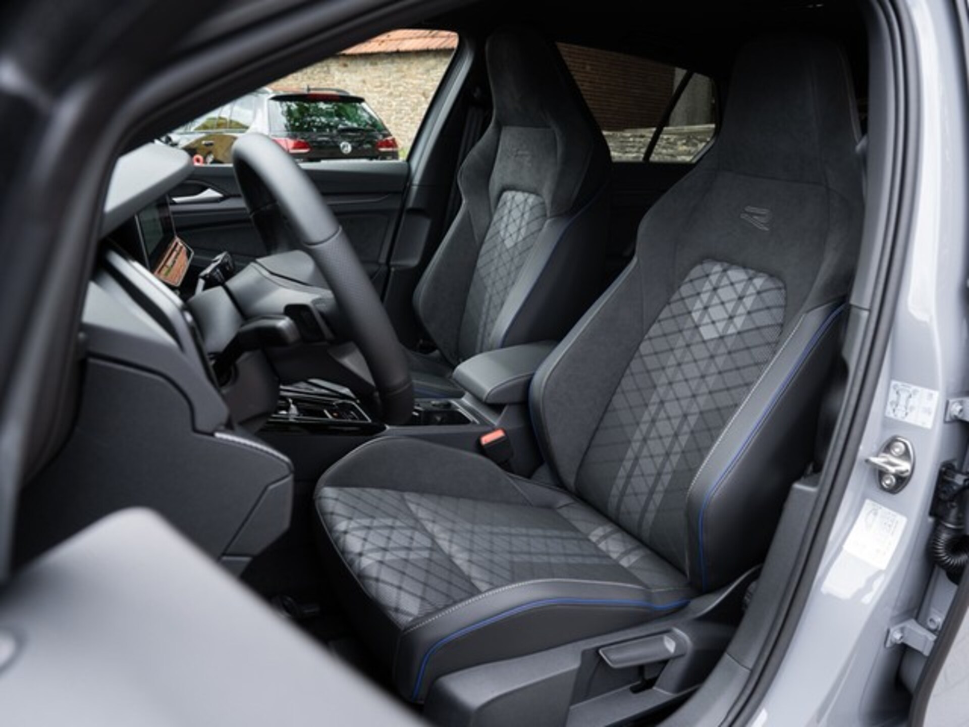 Volkswagen Golf R-Line