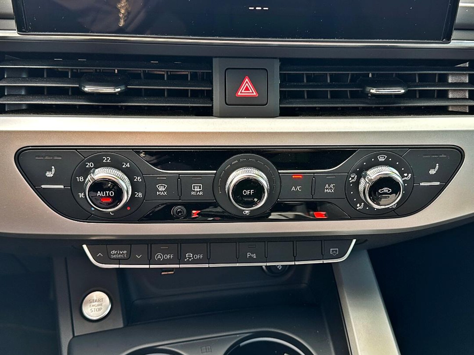 Audi A4 Avant S line