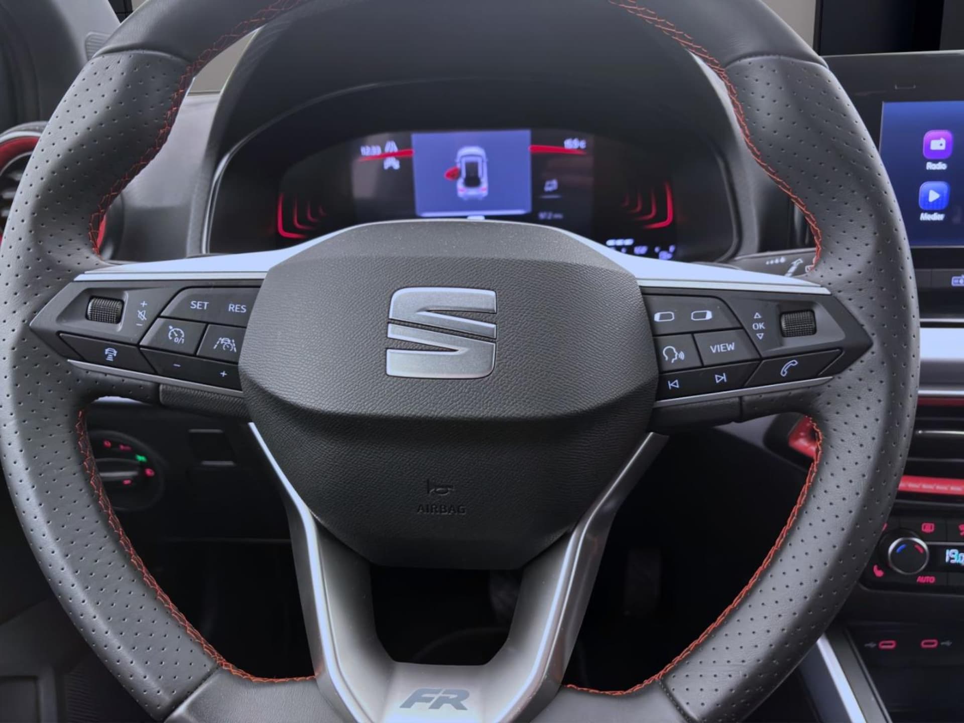 SEAT Arona FR