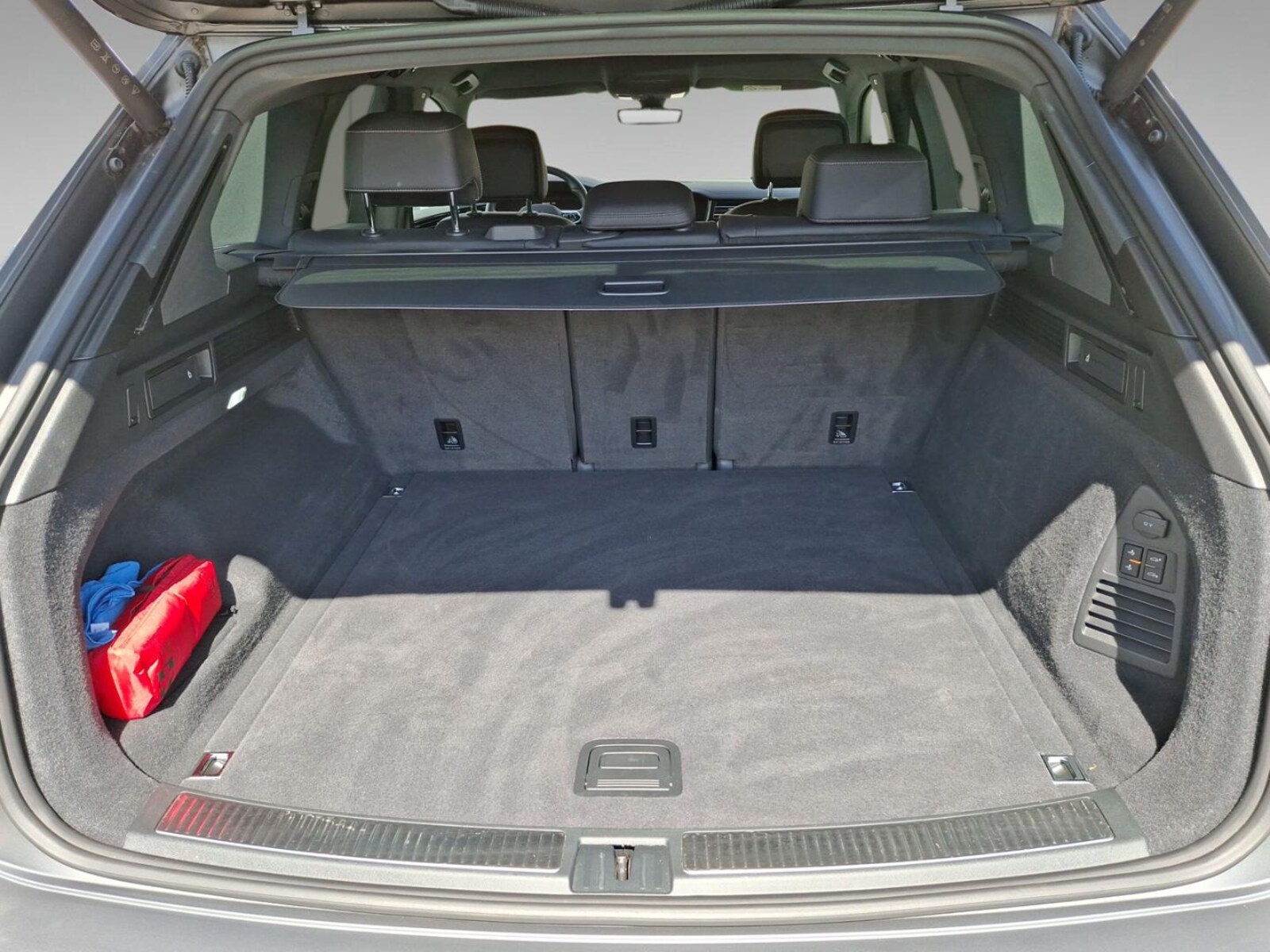 Volkswagen Touareg – Bild 11