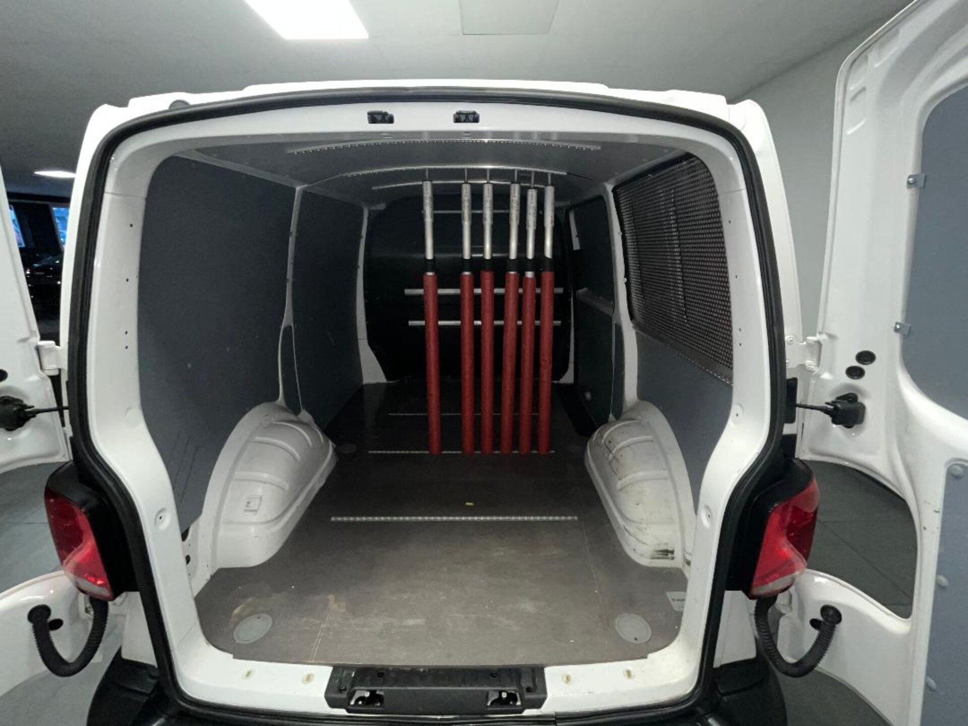 Volkswagen T6.1 Transporter Kasten kurzer Radstand