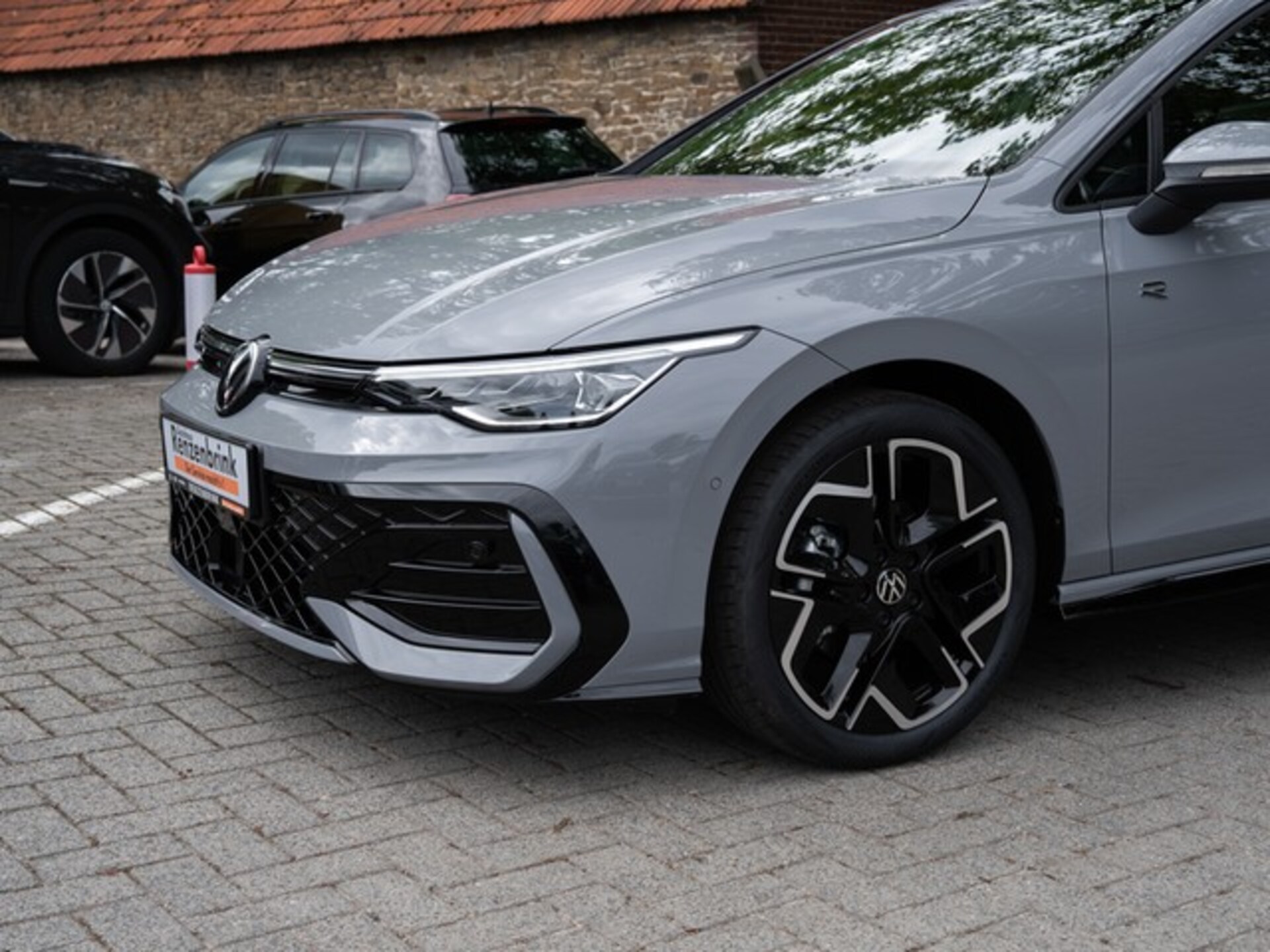 Volkswagen Golf R-Line