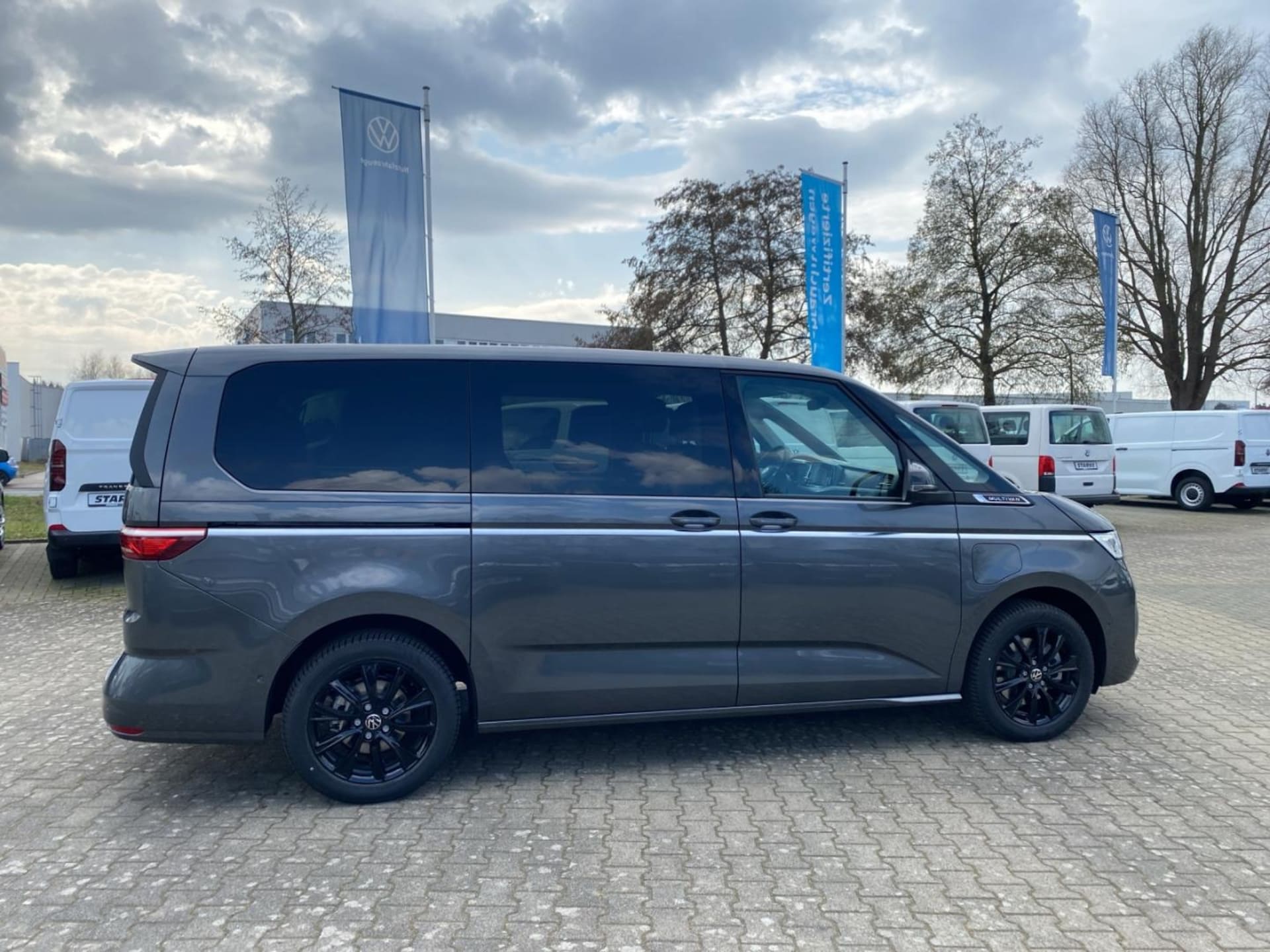 Volkswagen Multivan Langversion Style