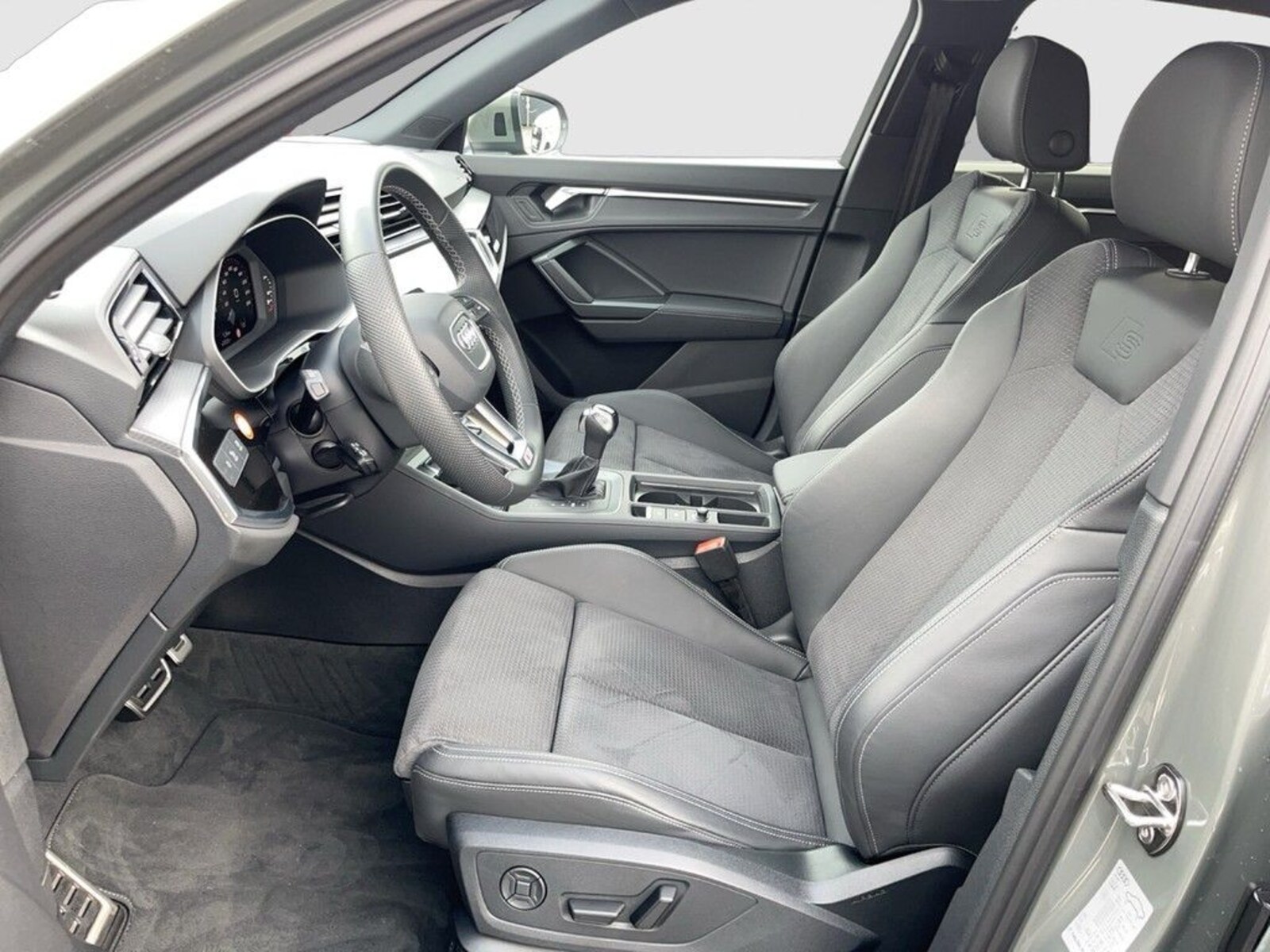 Audi Q3 – Bild 11