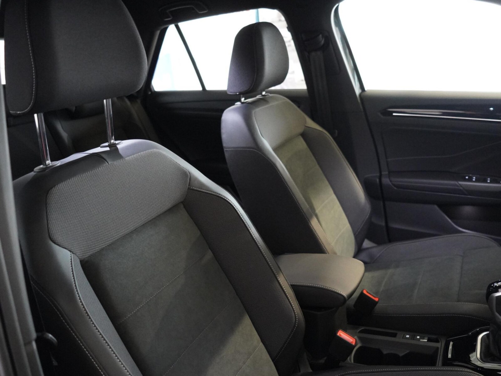 Volkswagen T-Roc – Bild 12