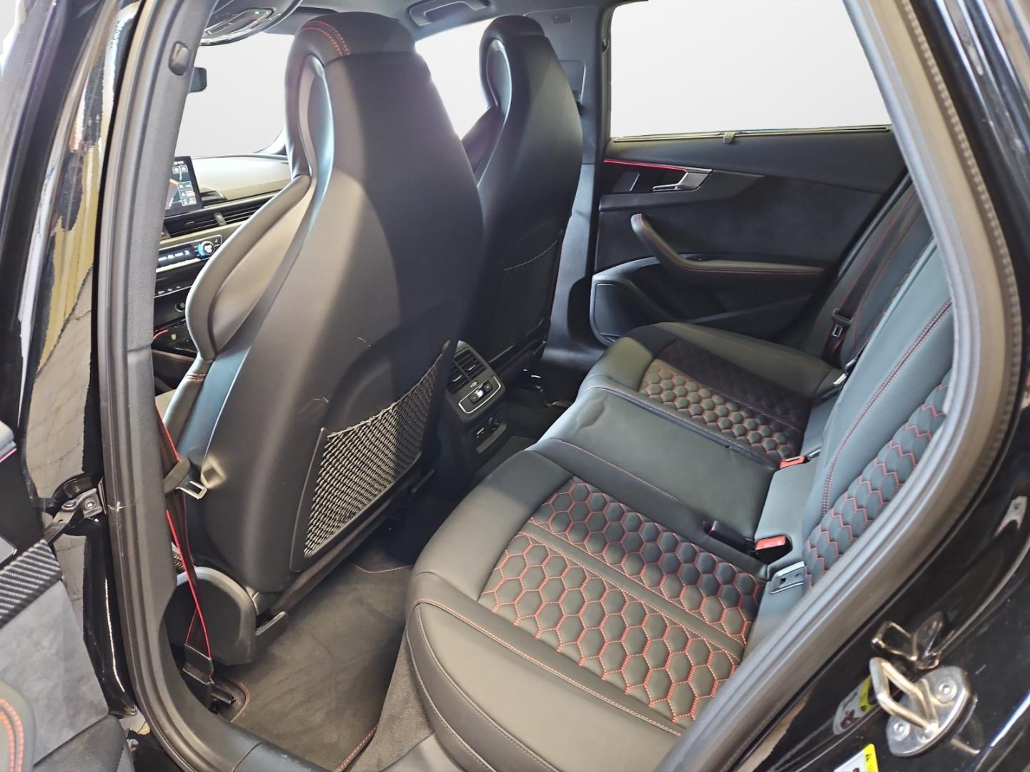 Image about Audi RS 4 Avant TFSI quattro tiptronic