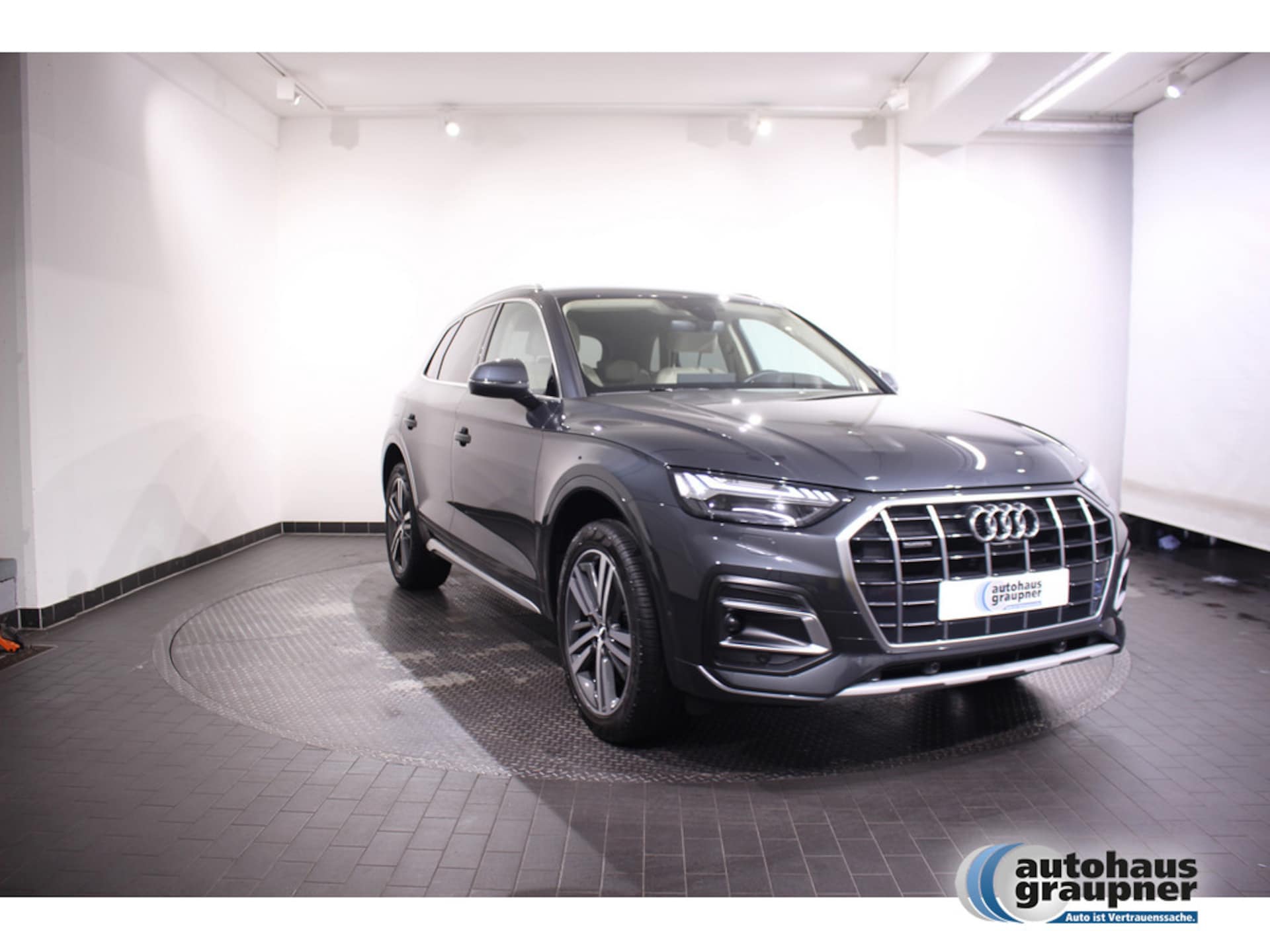 Audi Q5 SUV Advanced