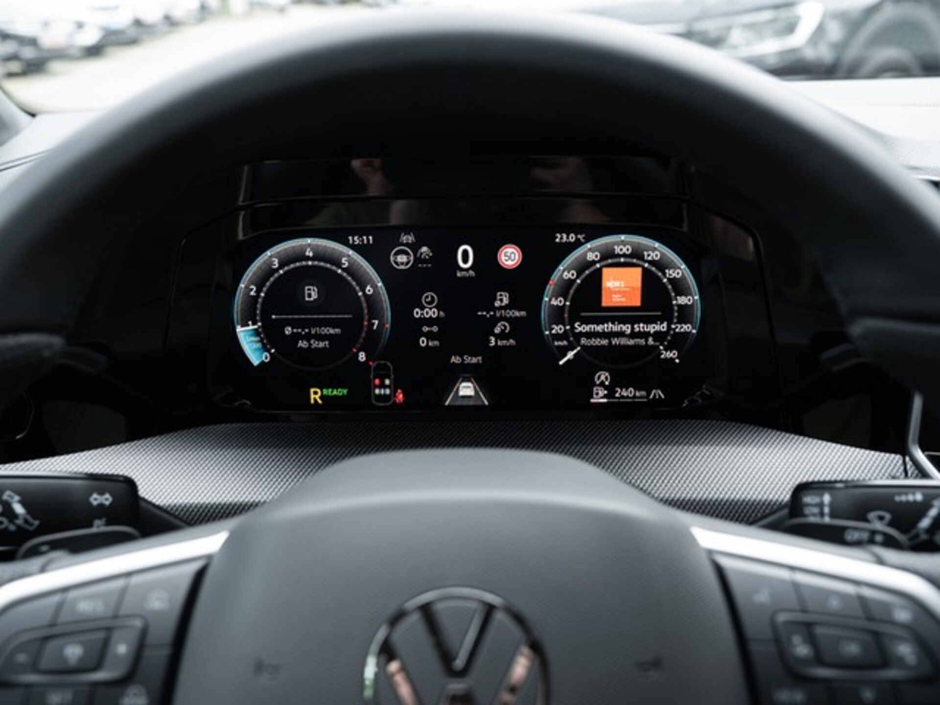 Volkswagen Golf R-Line