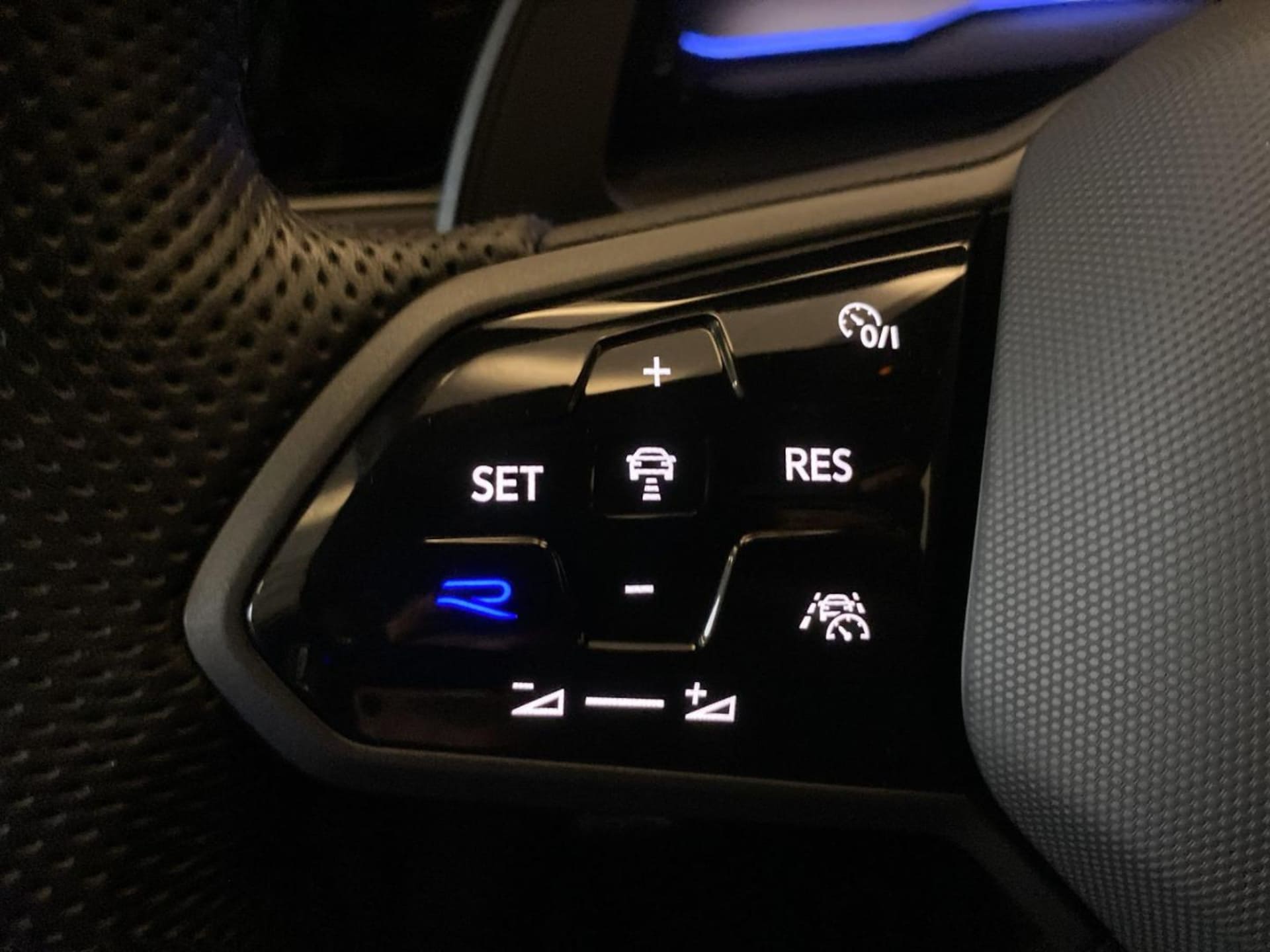 Volkswagen Golf R