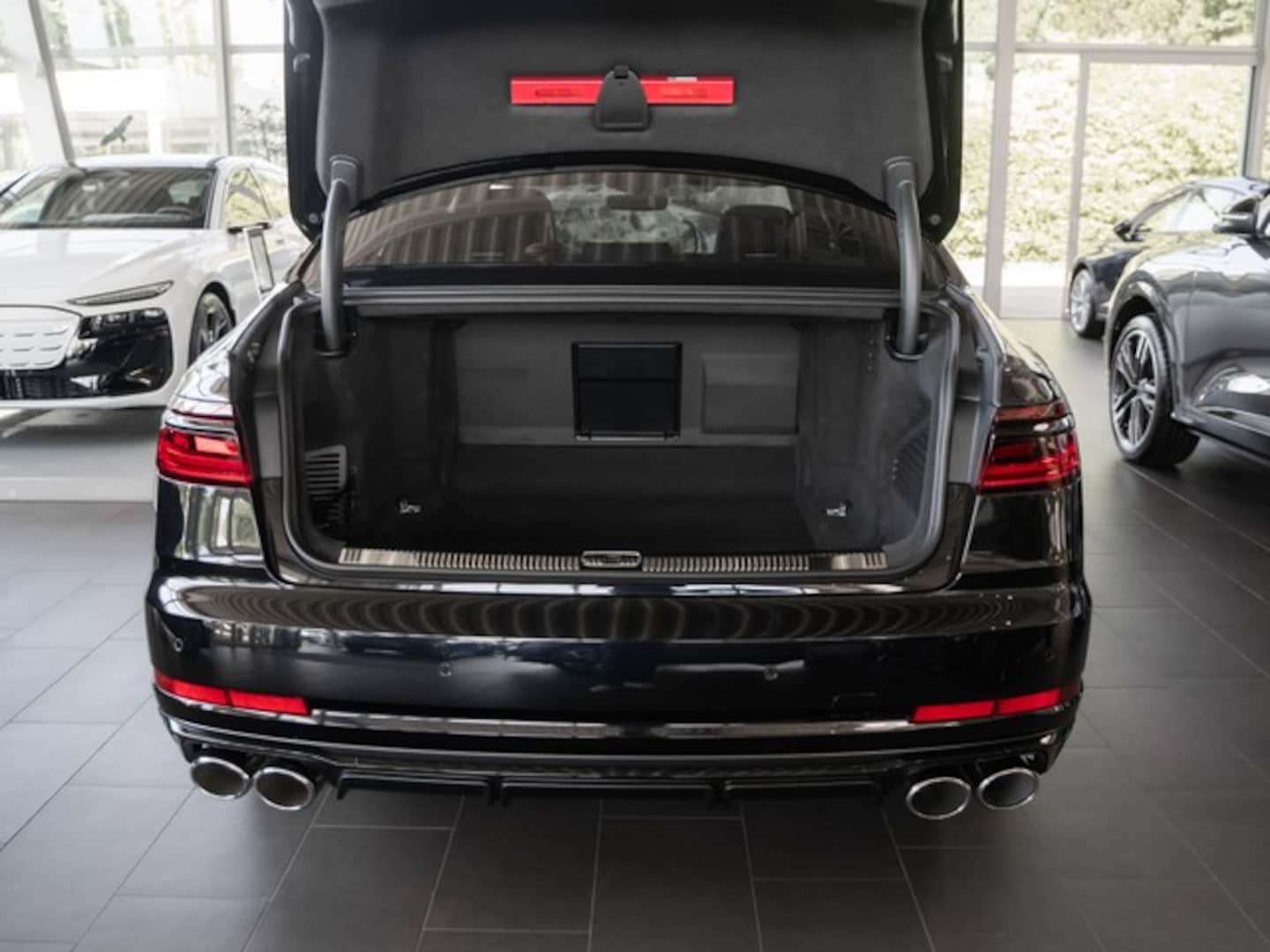 Bild über Audi S8 TFSI quattro tiptronic - für weitere Informationen kontaktieren Sie den Audi Partner