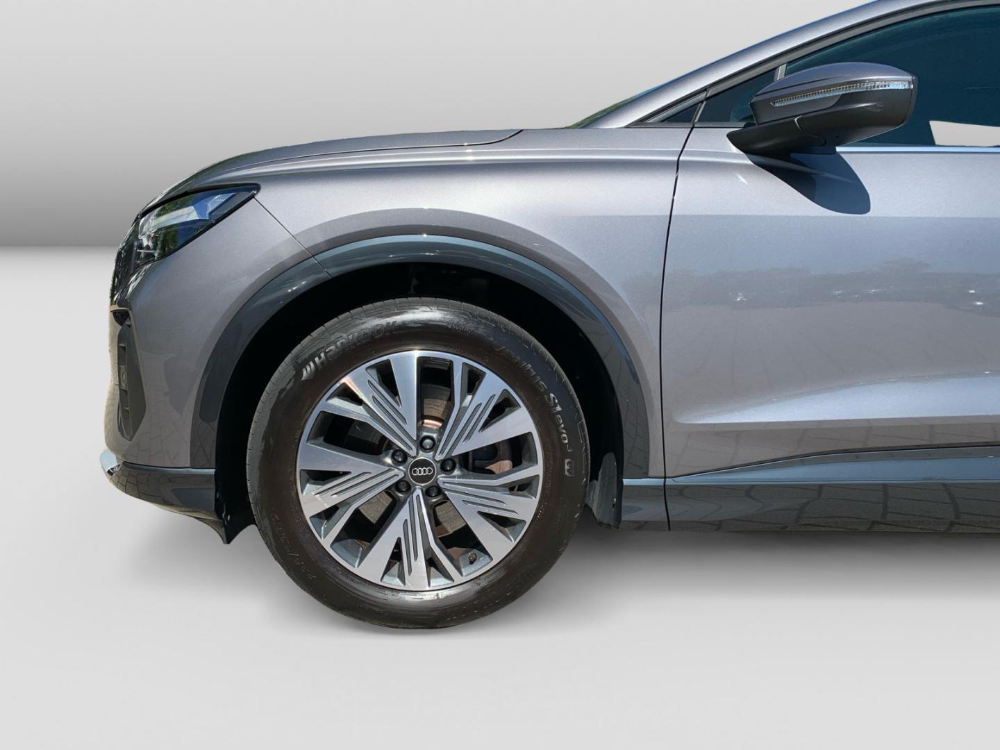 Image about Audi Q4 e-tron 40 e-tron