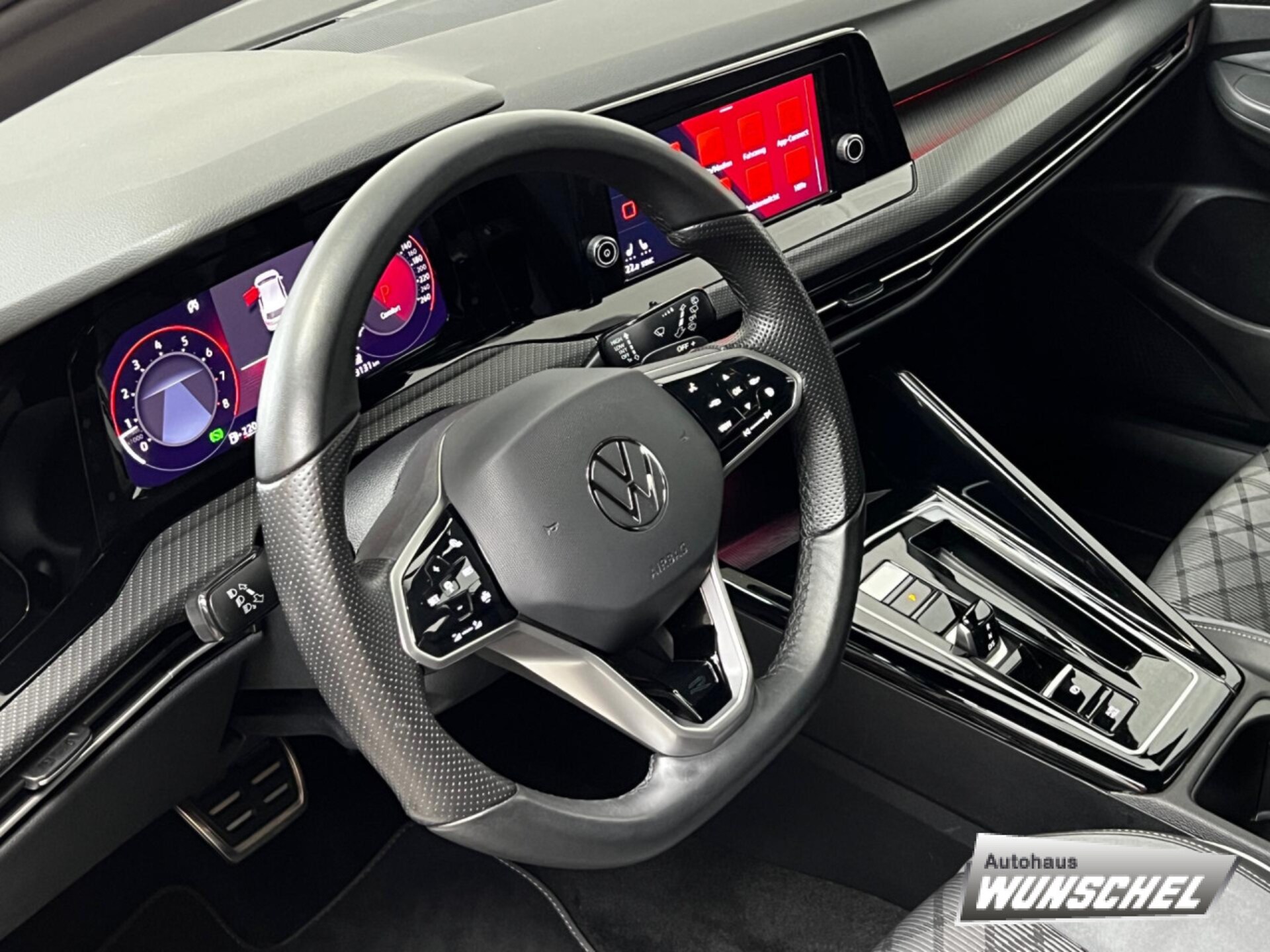 Volkswagen Golf R-Line