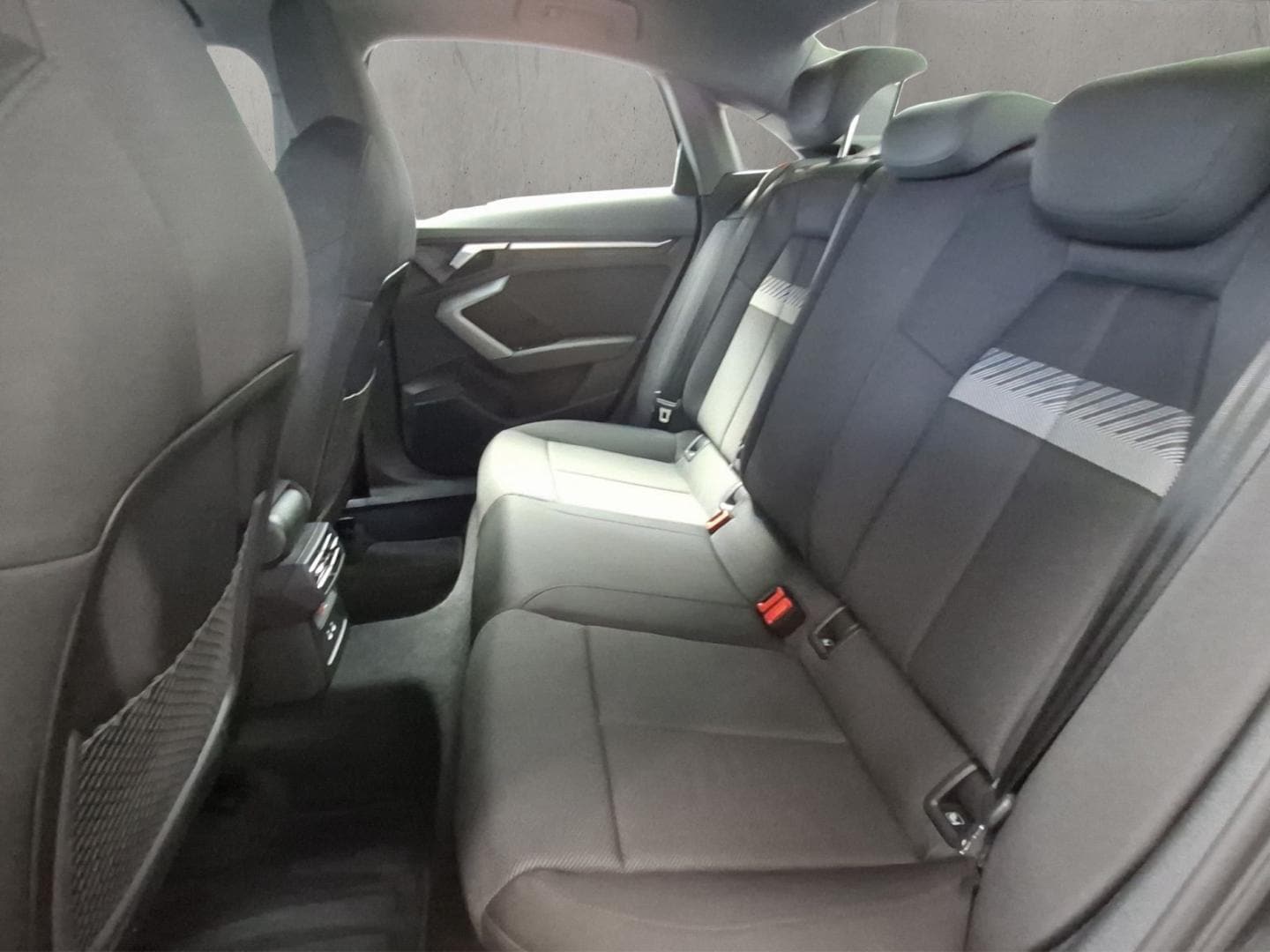 Bild über Audi A3 Limousine S line 30 TFSI S tronic - für weitere Informationen kontaktieren Sie den Audi Partner