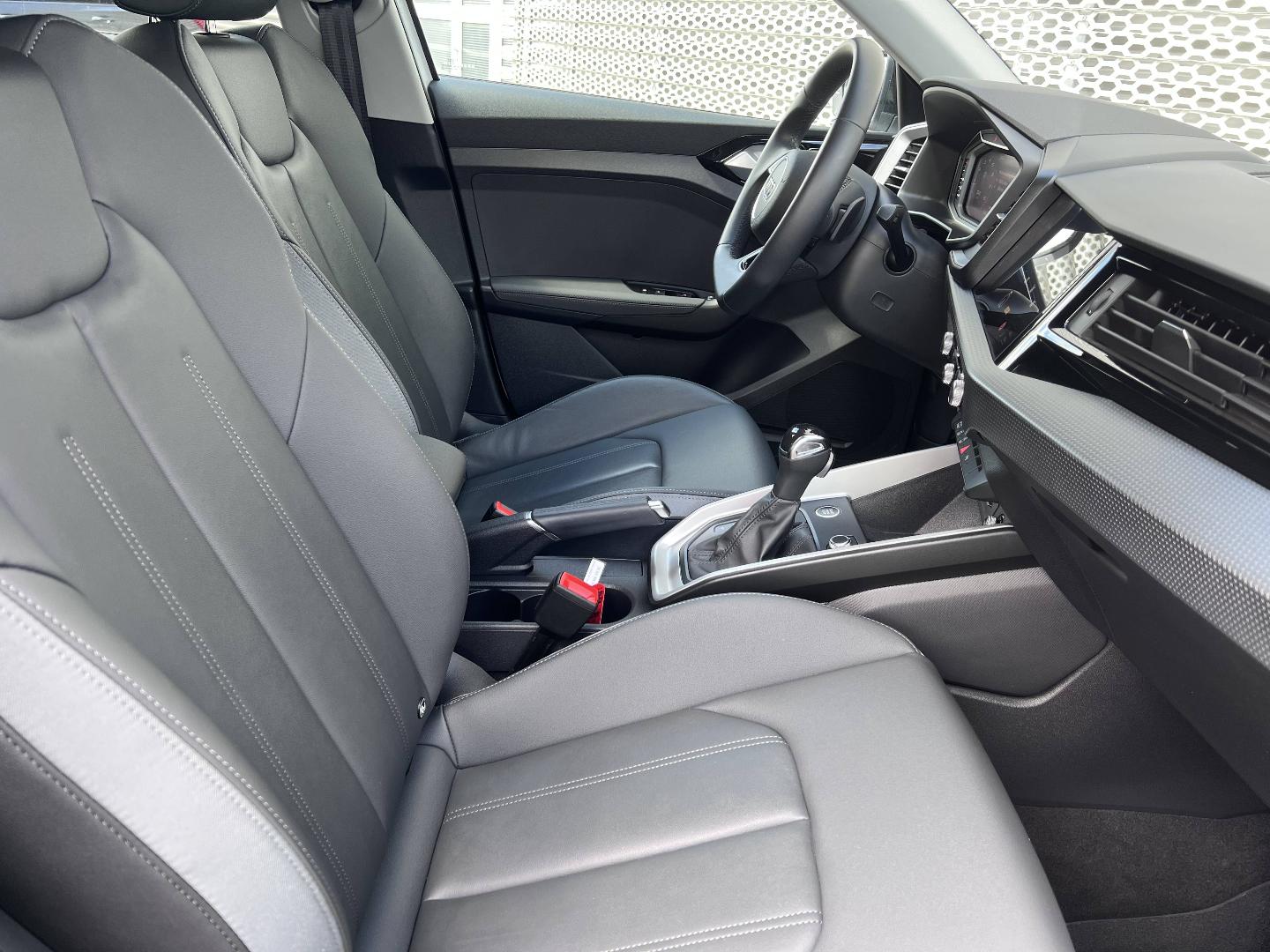 Image about Audi A1 allstreet Avus 35 TFSI 110 kW (150 ch) S tronic