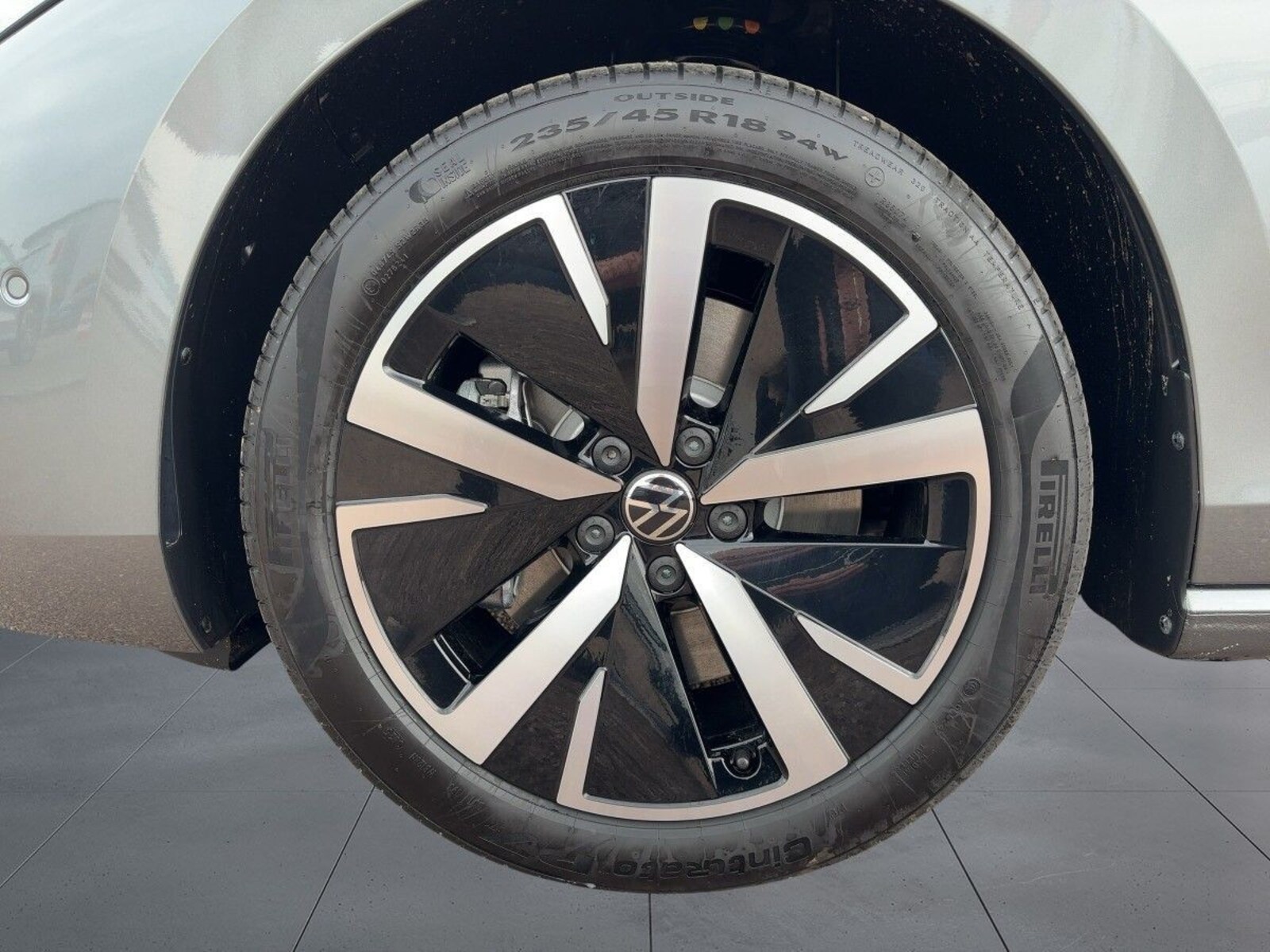 Volkswagen Passat – Bild 16