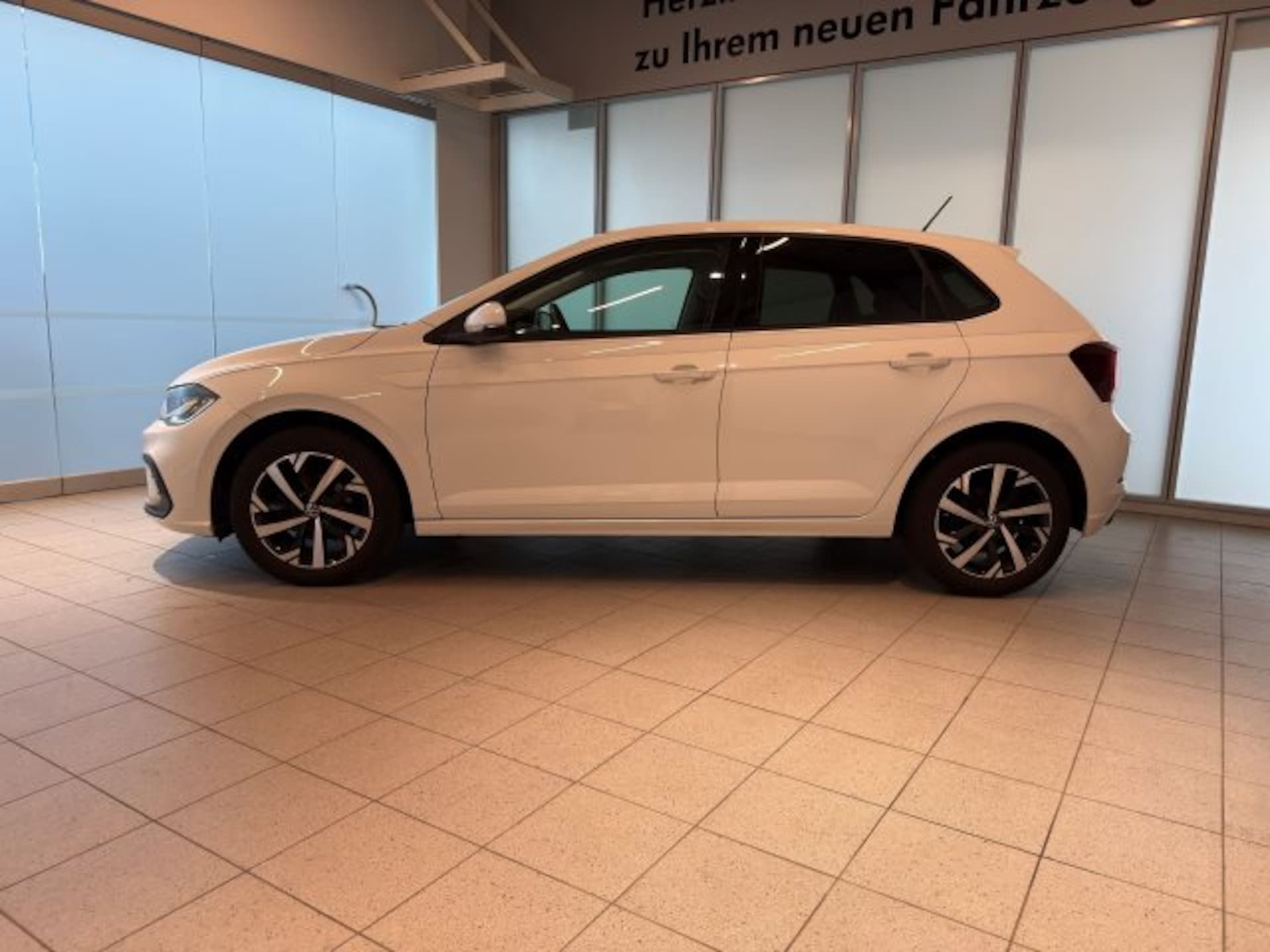 Volkswagen Polo Active