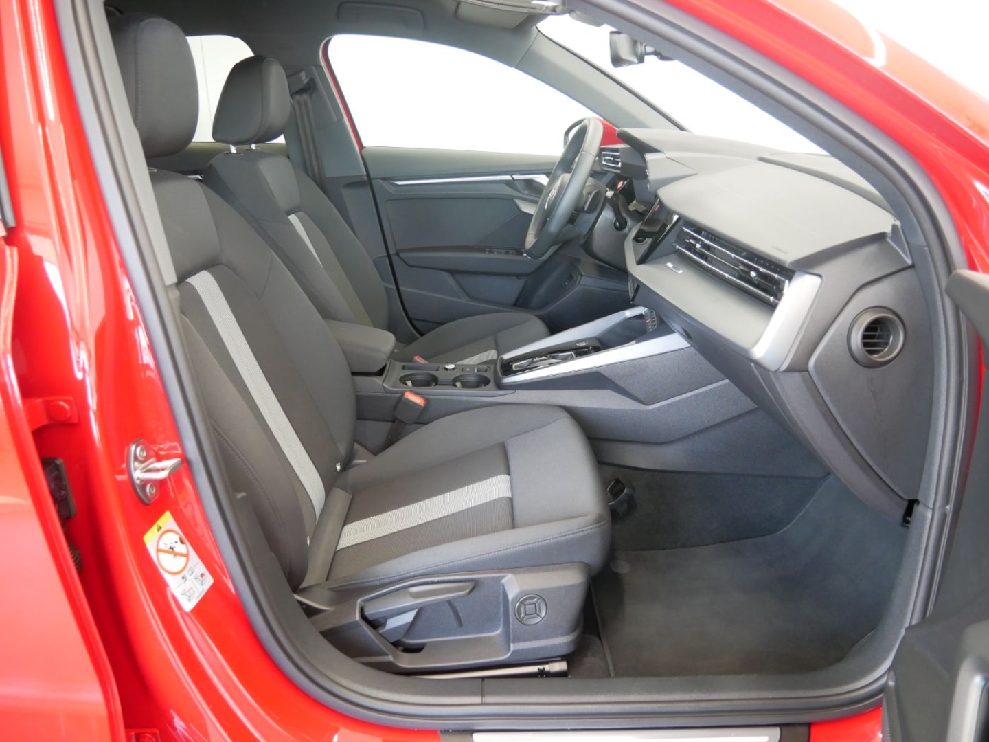 Bild über Audi A3 Sportback TDI S tronic - für weitere Informationen kontaktieren Sie den Audi Partner