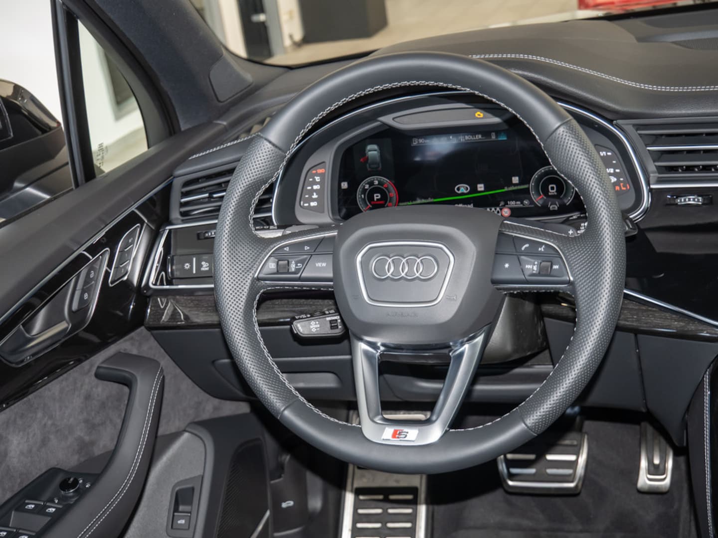 Bild über Audi Q7 SUV S line business TDI quattro 170 kW tiptronic - für weitere Informationen kontaktieren Sie den Audi Partner
