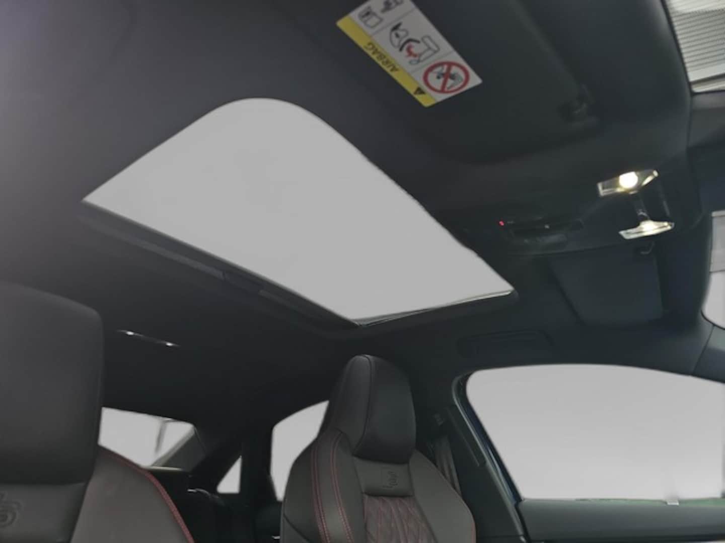 Bild über Audi S3 Limousine TFSI quattro S tronic - für weitere Informationen kontaktieren Sie den Audi Partner
