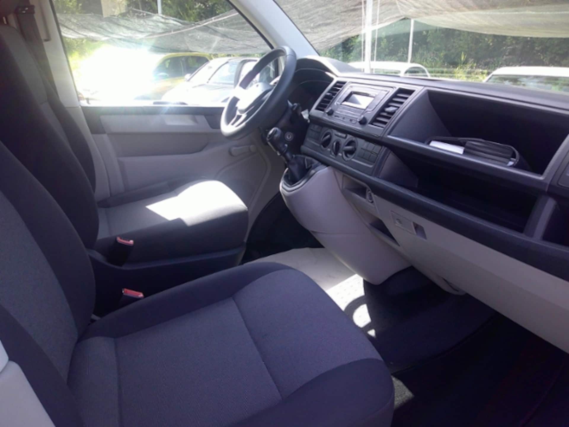 Volkswagen T6 Transporter Kasten kurzer Radstand