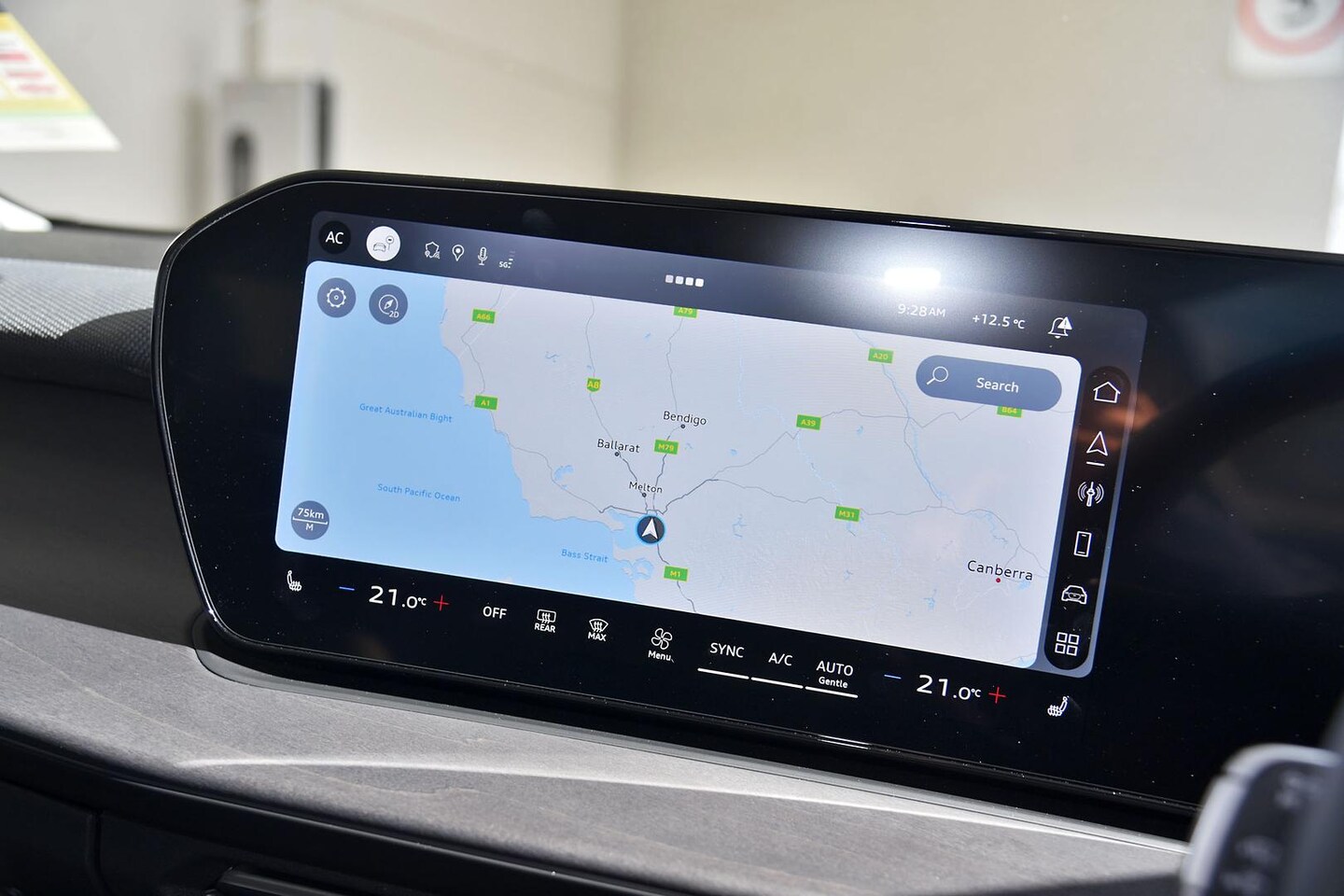 Image about Audi Q3 SUV TFSI 110 kW launch edition