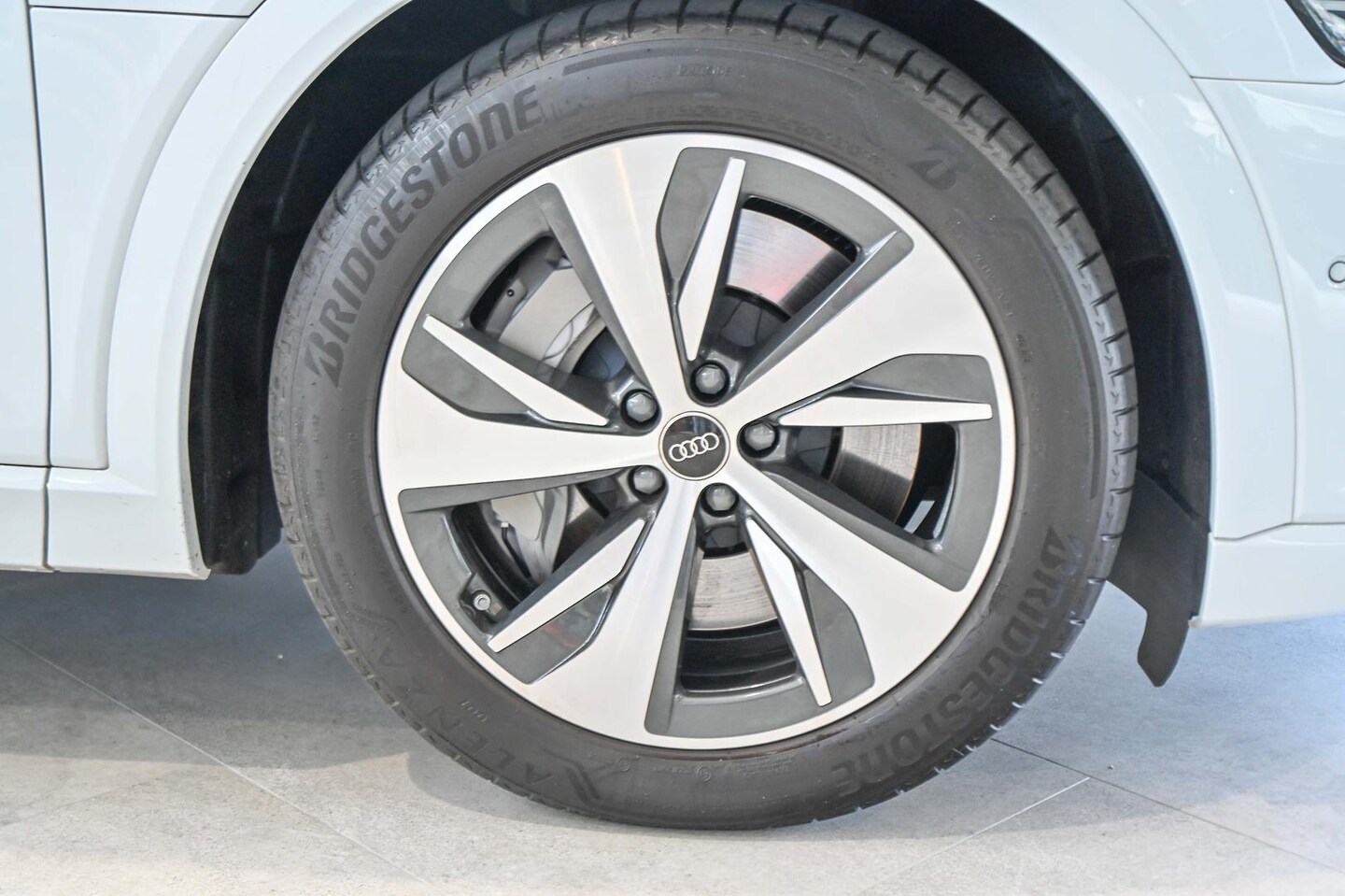 Image about Audi Q8 e-tron 50 e-tron quattro