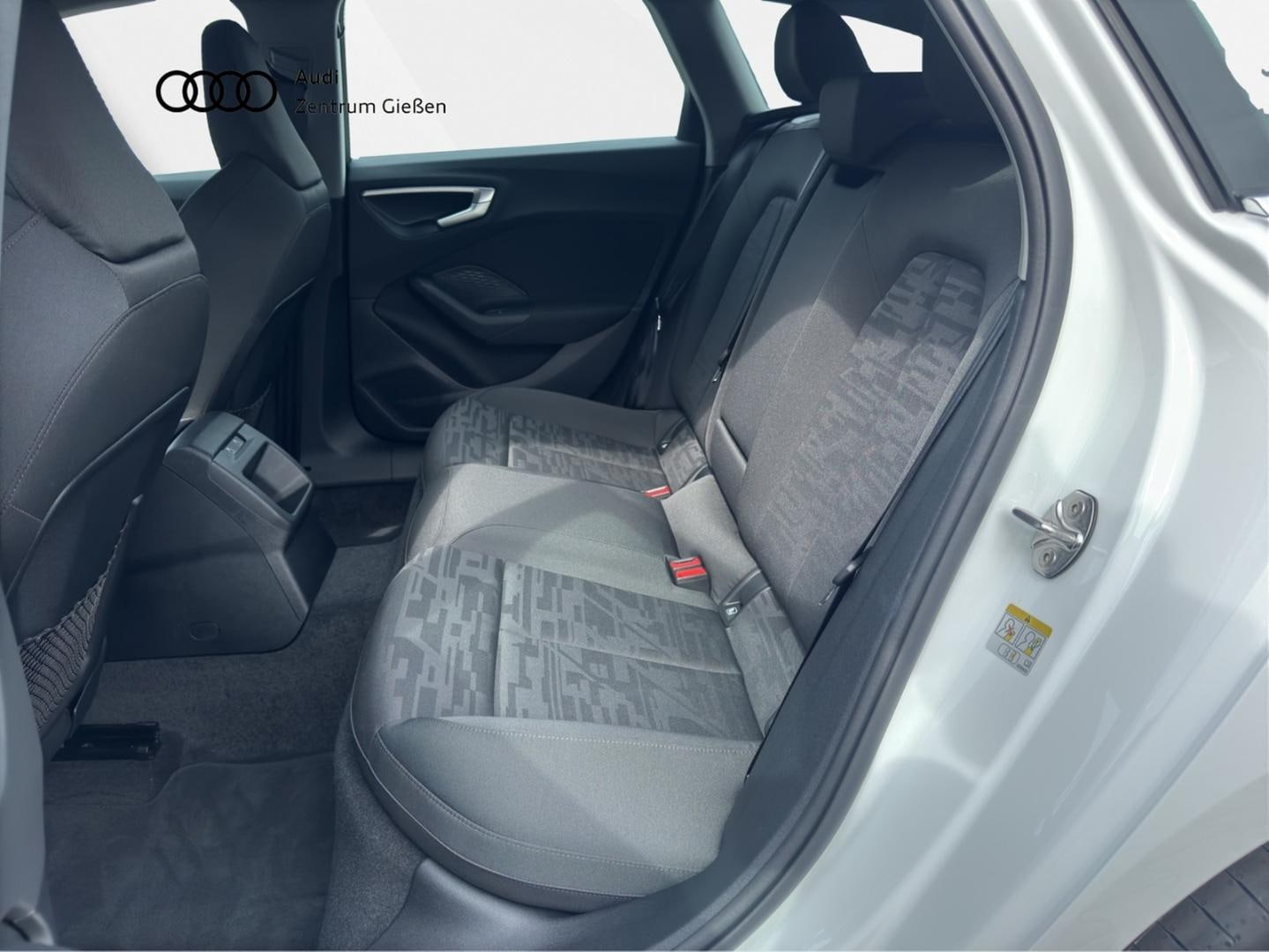 Bild über Audi A5 Avant TDI 150 kW S tronic - für weitere Informationen kontaktieren Sie den Audi Partner