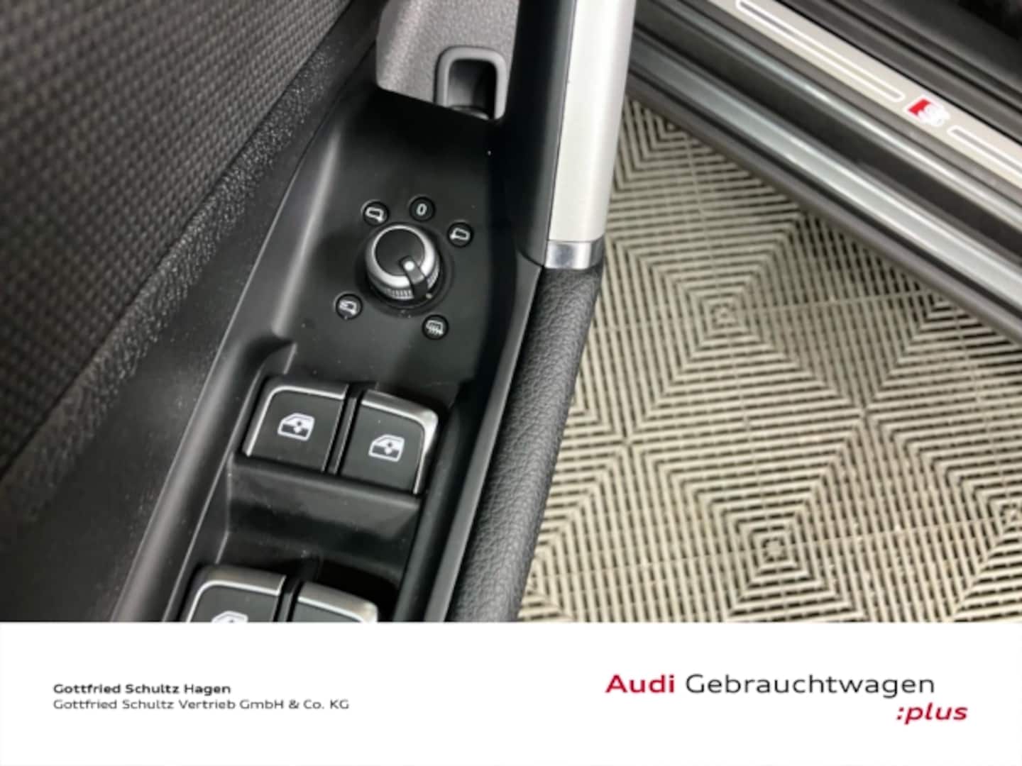 Bild über Audi Q2 S line 35 TFSI S tronic - für weitere Informationen kontaktieren Sie den Audi Partner