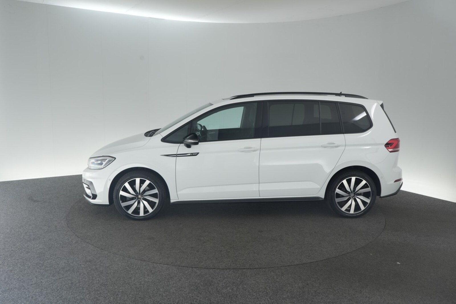 Volkswagen Touran – Bild 6