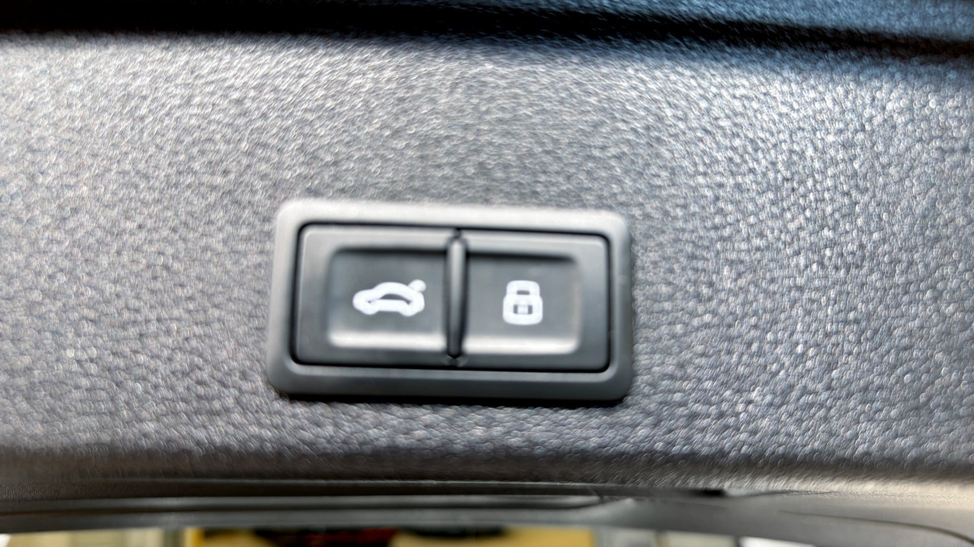 Image about Audi A4 Avant A4 Avant 40 TFSI quattro S line 204 hk S tronic