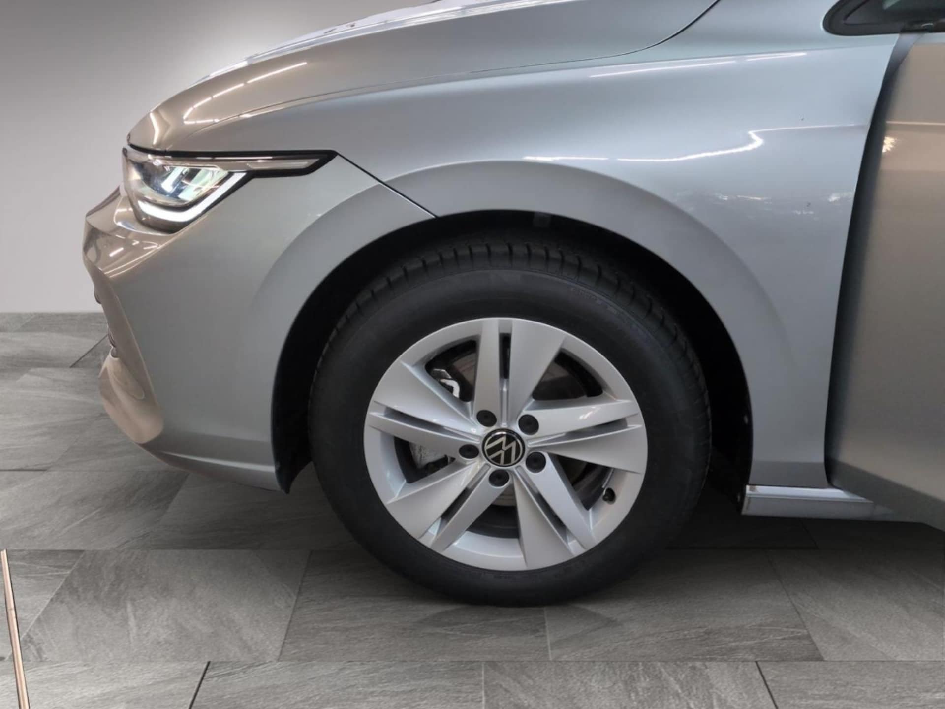 Volkswagen Golf Variant Life