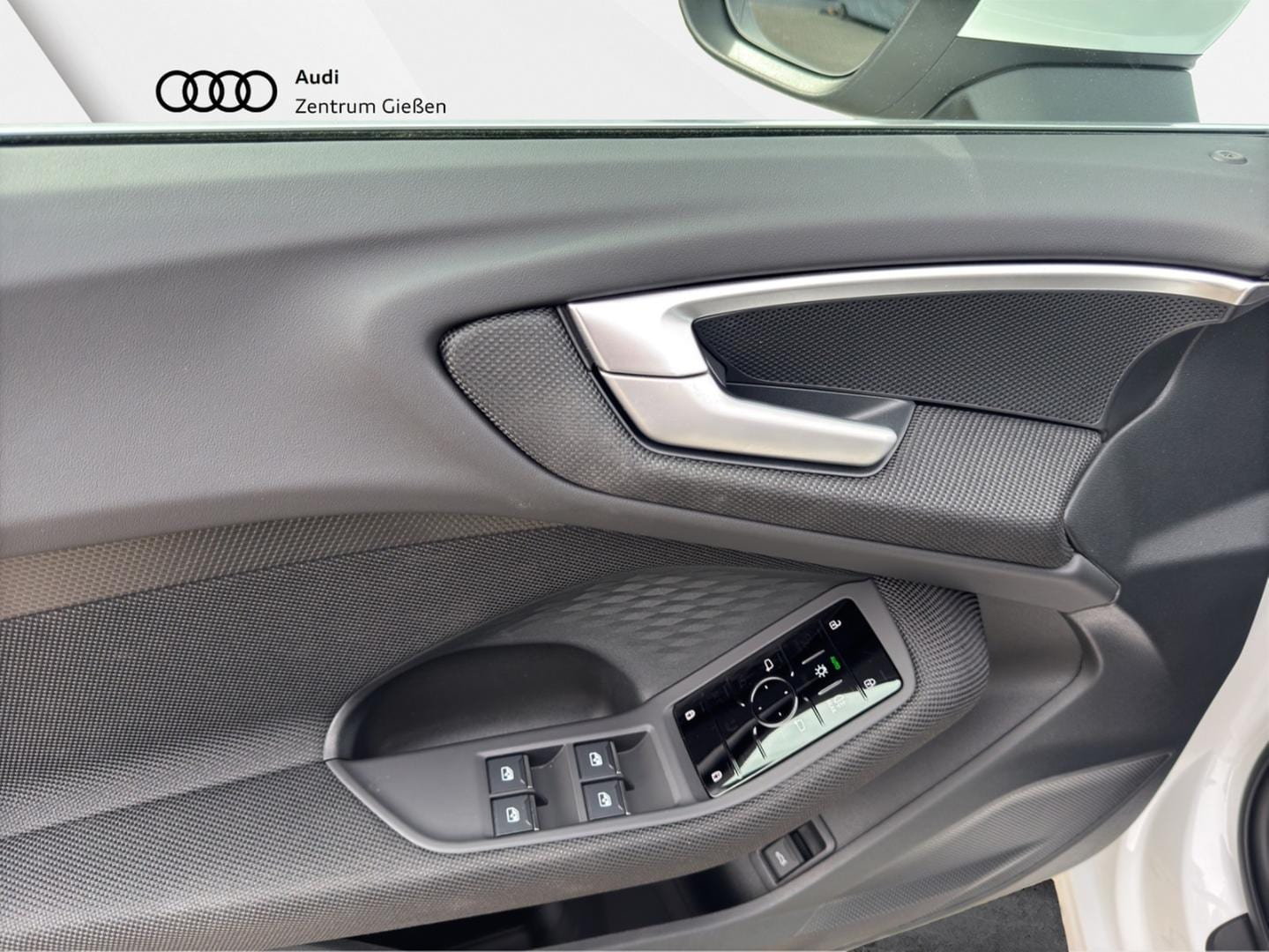 Bild über Audi A5 Avant TDI 150 kW S tronic - für weitere Informationen kontaktieren Sie den Audi Partner
