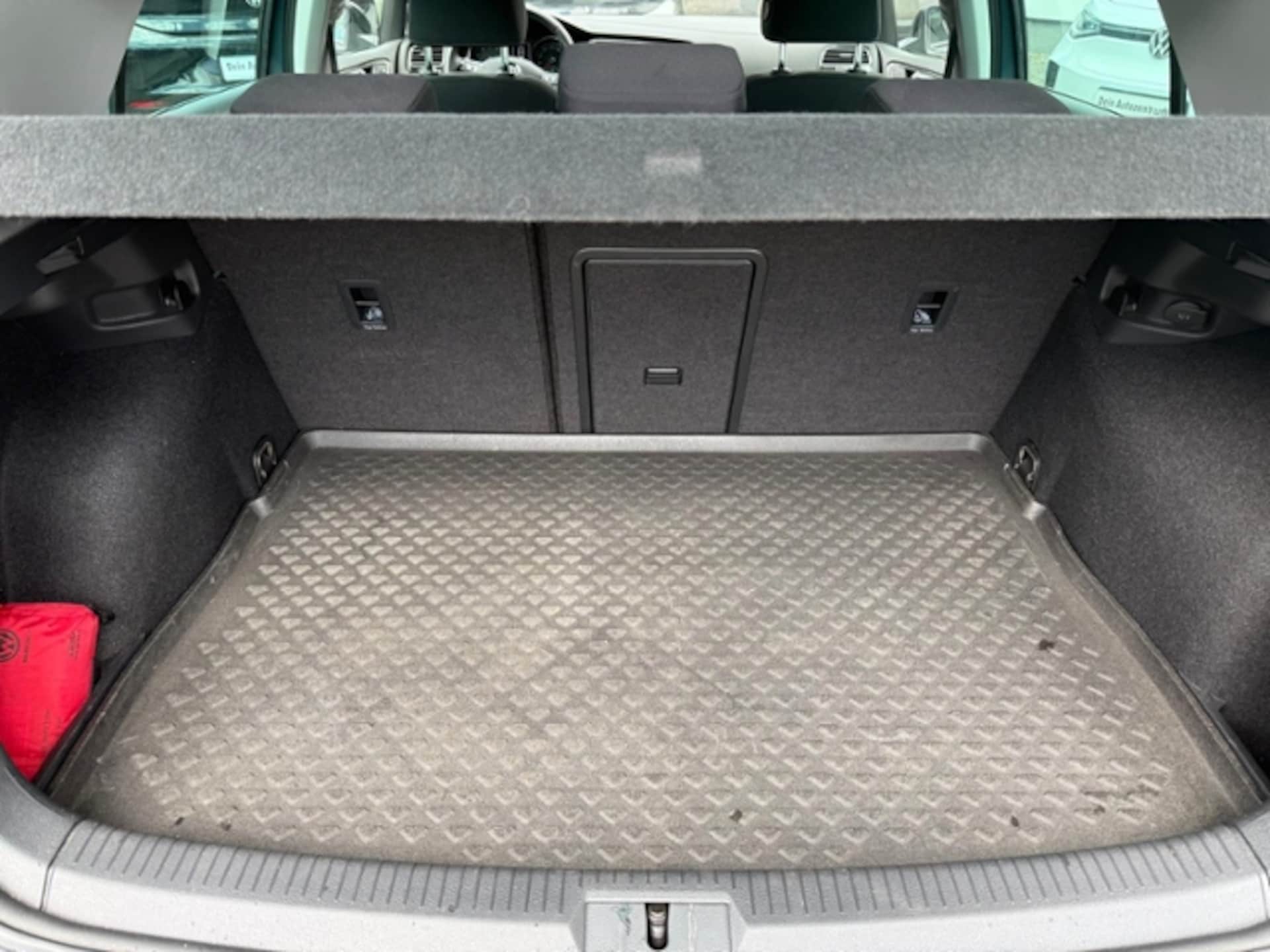Volkswagen Golf IQ.DRIVE