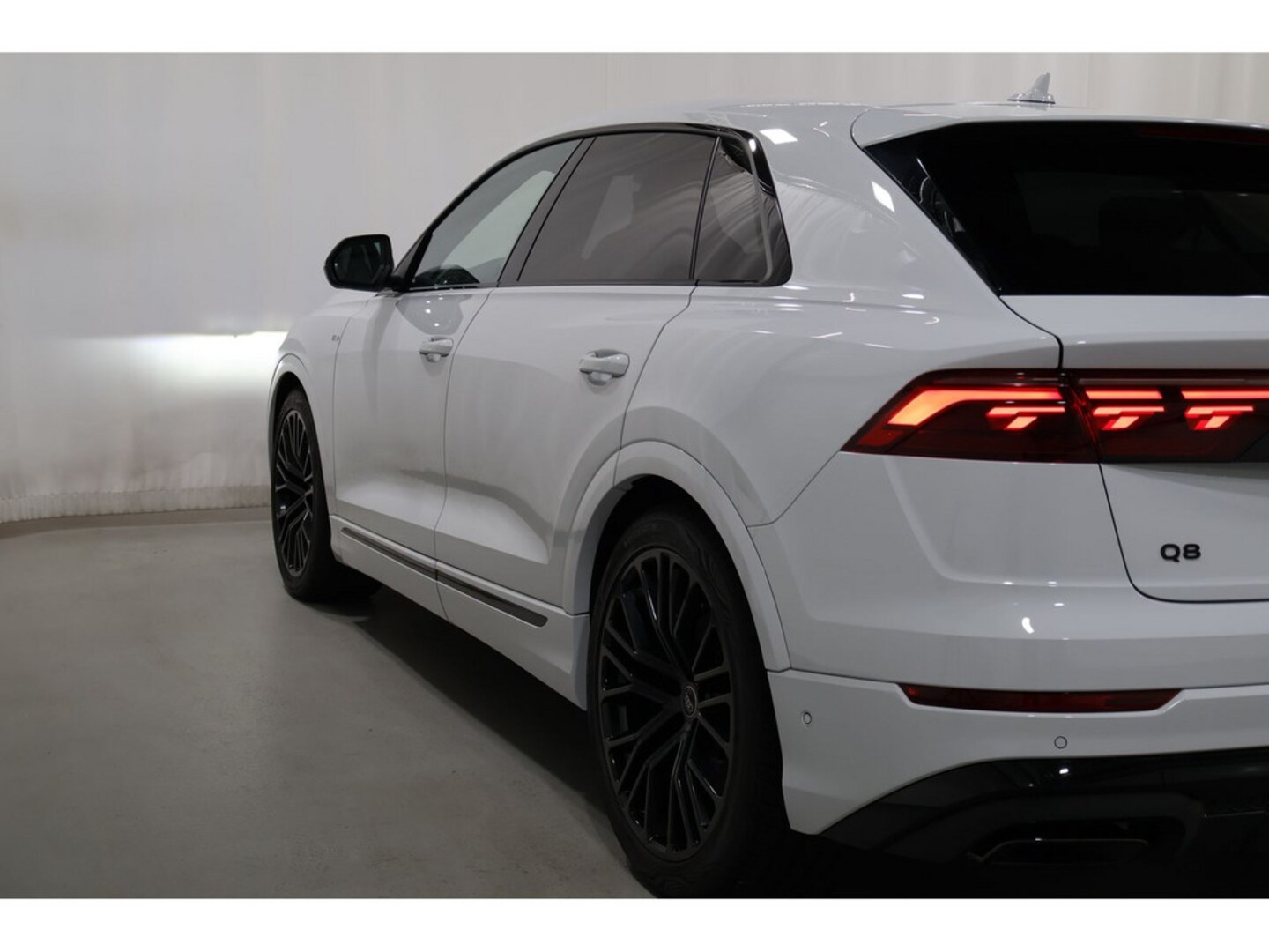 Bild über Audi Q8 SUV 50 TDI quattro tiptronic - für weitere Informationen kontaktieren Sie den Audi Partner