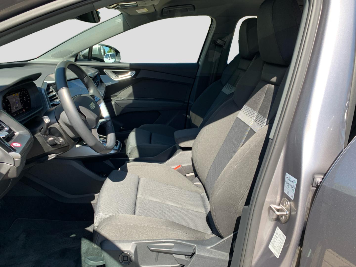 Image about Audi Q4 e-tron 40 e-tron