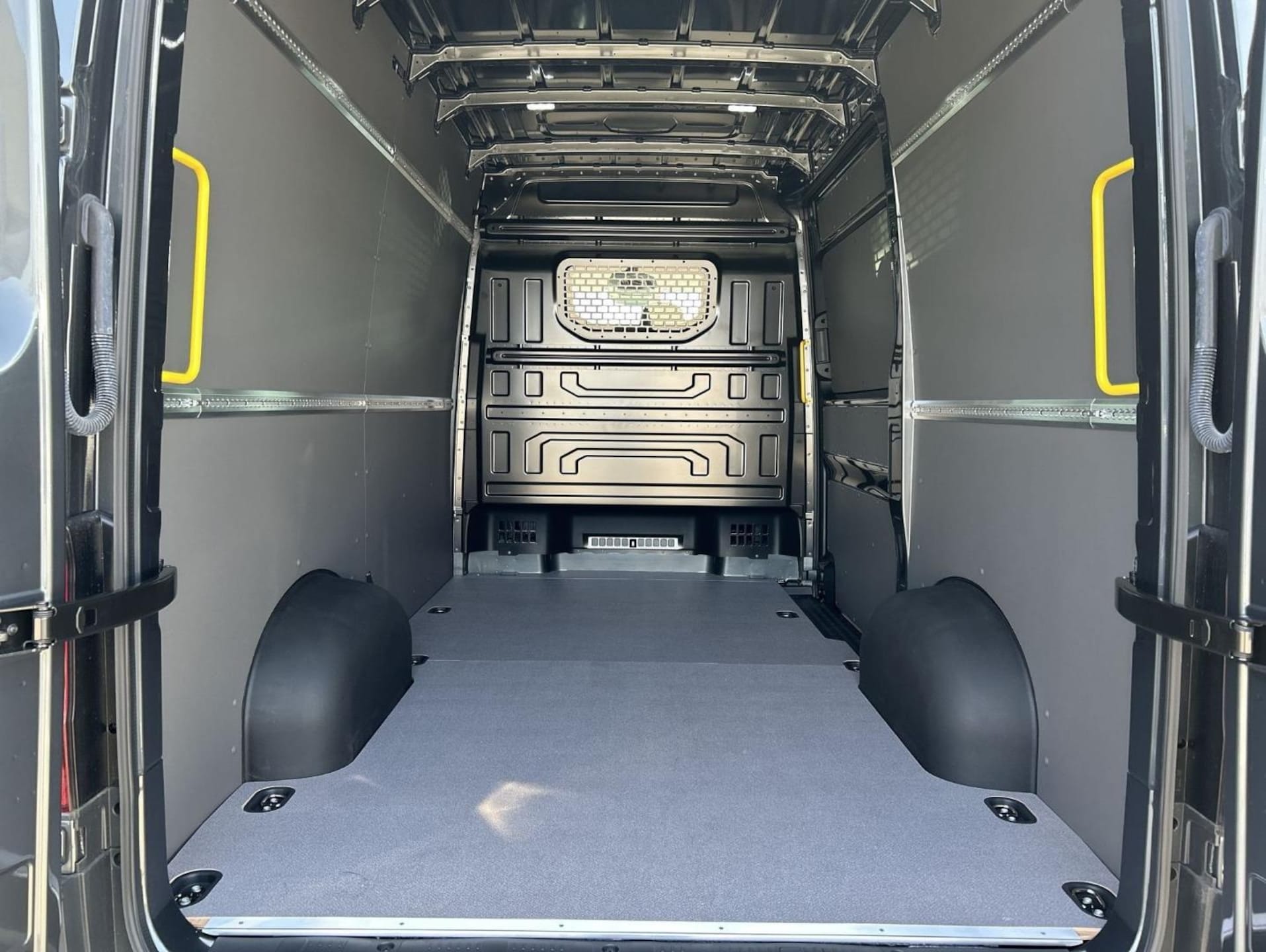 Volkswagen Crafter Kasten mittlerer Radstand