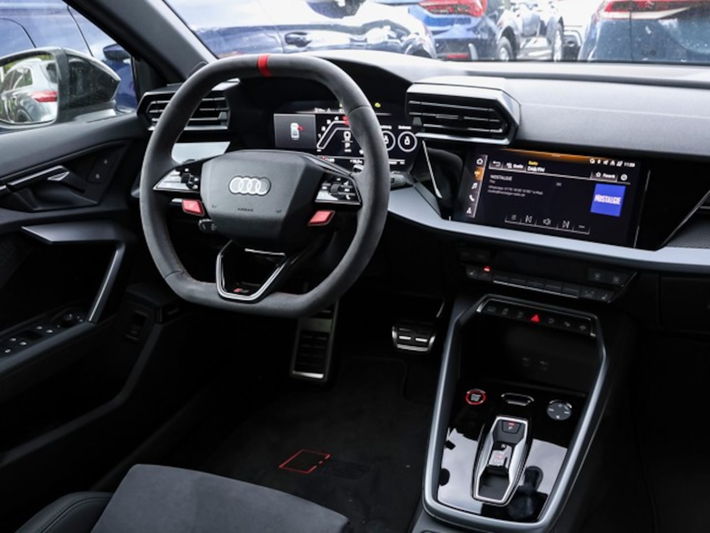 Bild über Audi RS 3 Limousine TFSI quattro 294 kW S tronic - für weitere Informationen kontaktieren Sie den Audi Partner