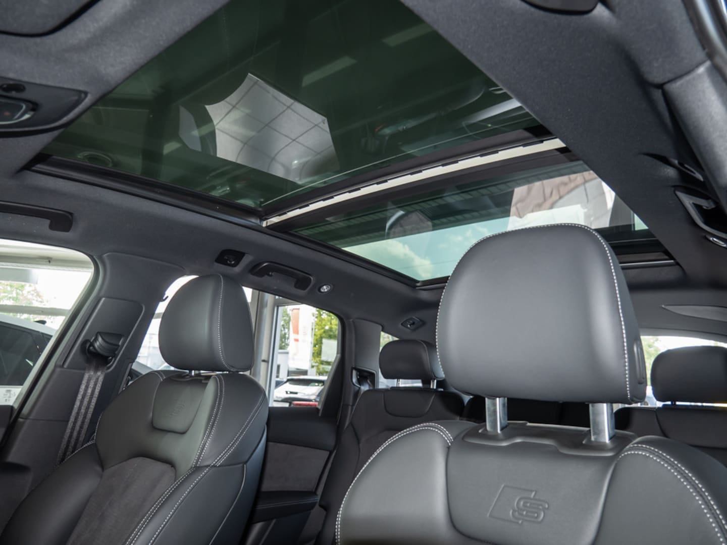 Bild über Audi Q7 SUV S line business TDI quattro 170 kW tiptronic - für weitere Informationen kontaktieren Sie den Audi Partner