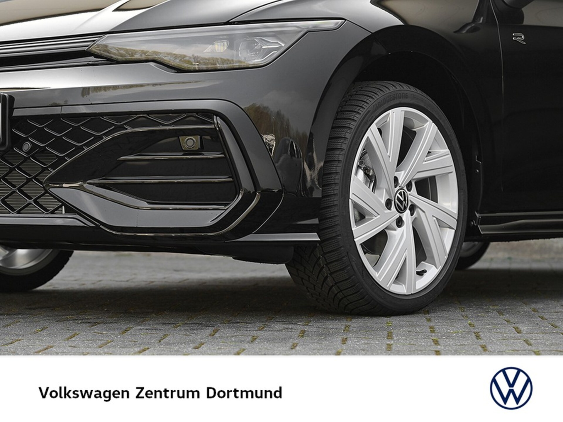 Volkswagen Golf R-Line