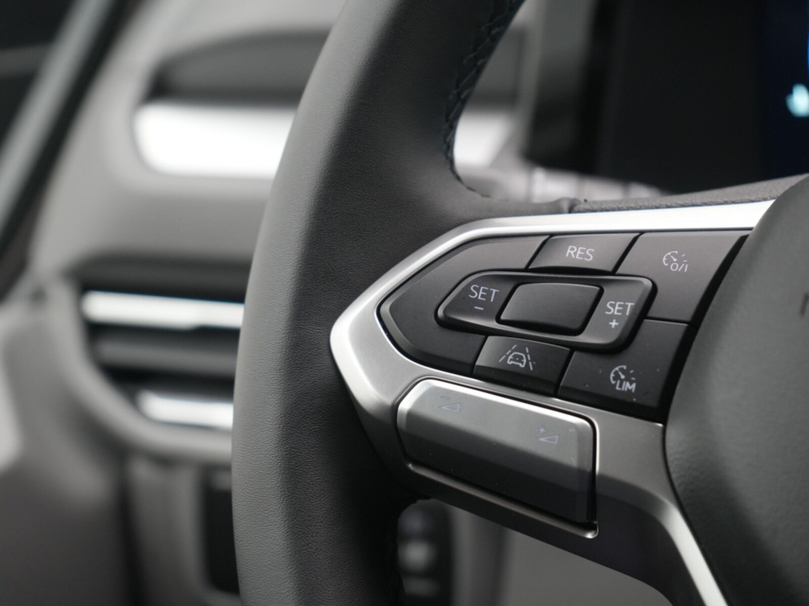 Volkswagen Caravelle – Bild 8