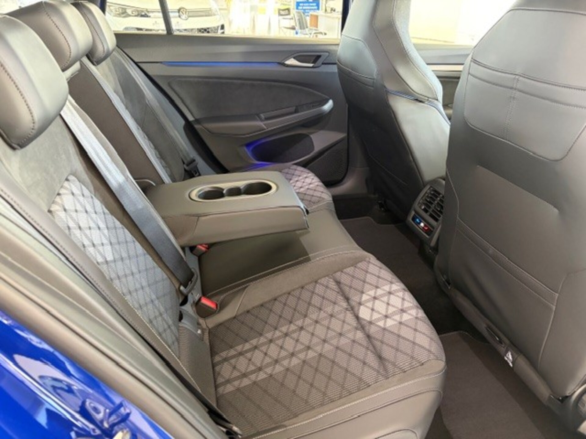 Volkswagen Golf Variant R-Line