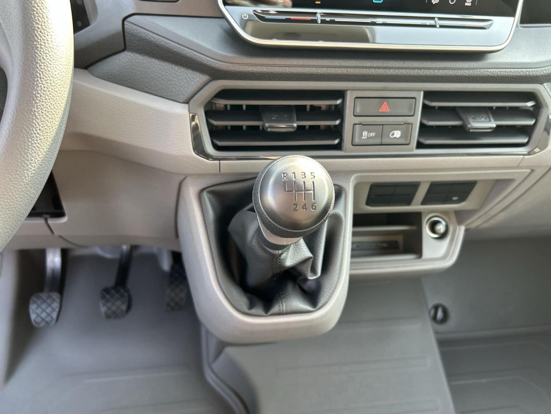 Volkswagen Crafter Kasten mittlerer Radstand