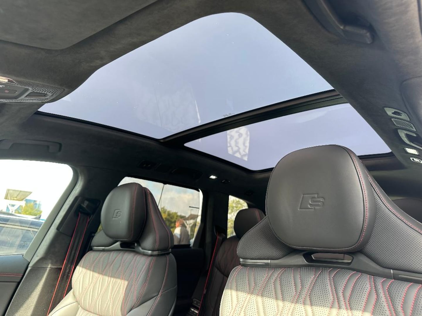 Bild über Audi Q7 SUV TDI quattro 220 kW tiptronic - für weitere Informationen kontaktieren Sie den Audi Partner