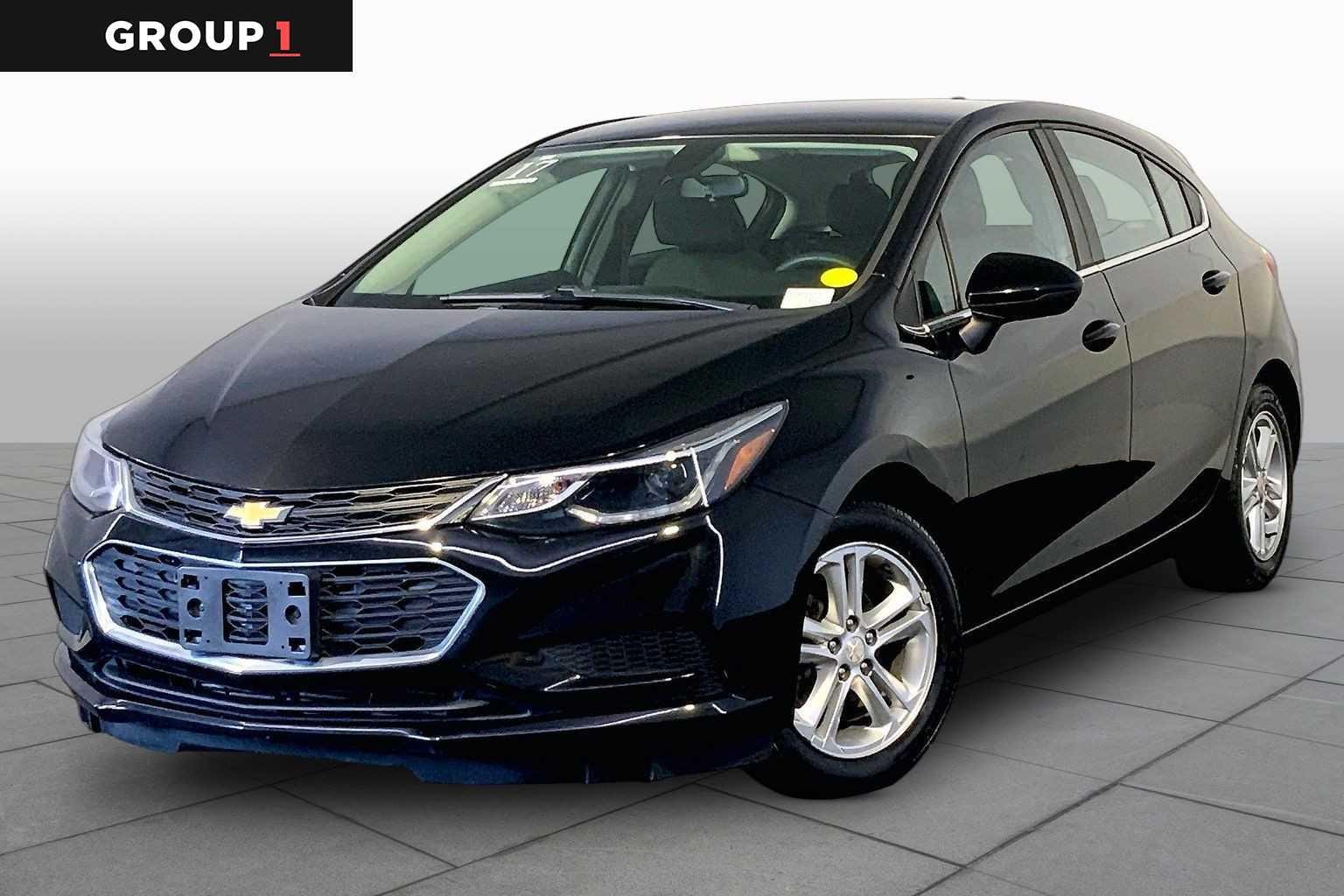 2017 Chevrolet Cruze LT Hatchback Auto's photo
